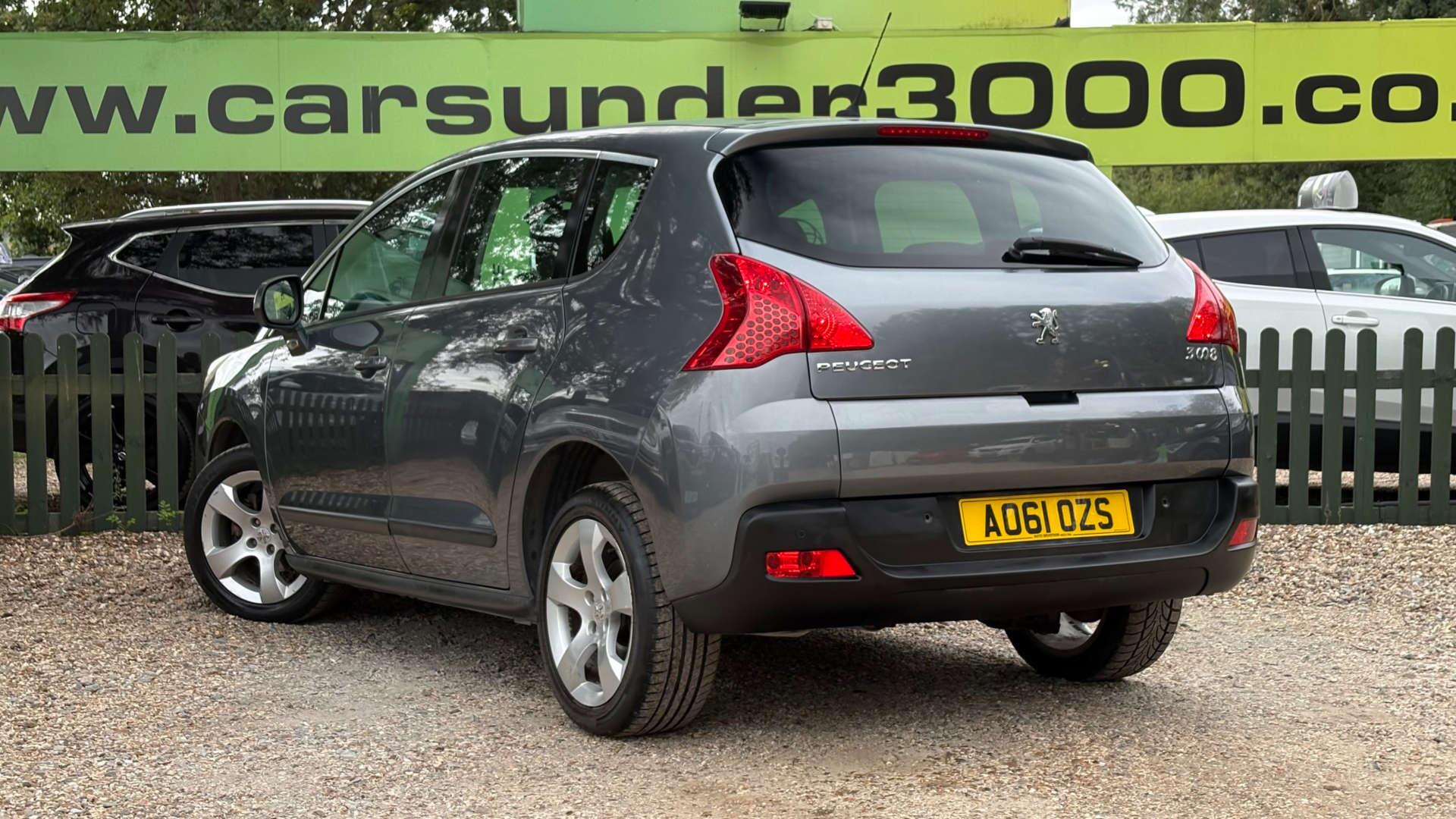 Peugeot 3008 view 9