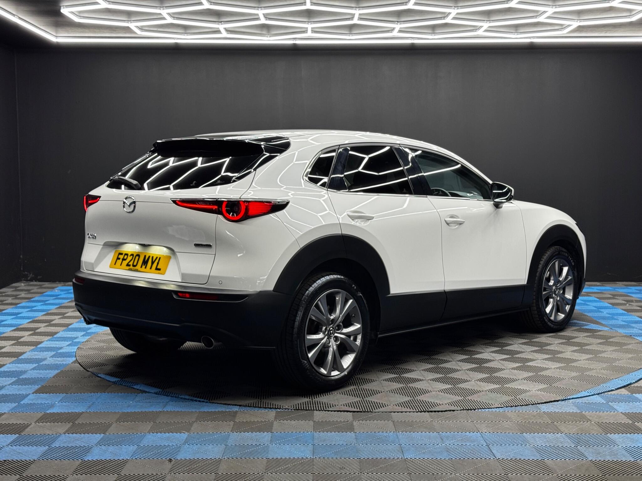 Mazda CX-30 view 5