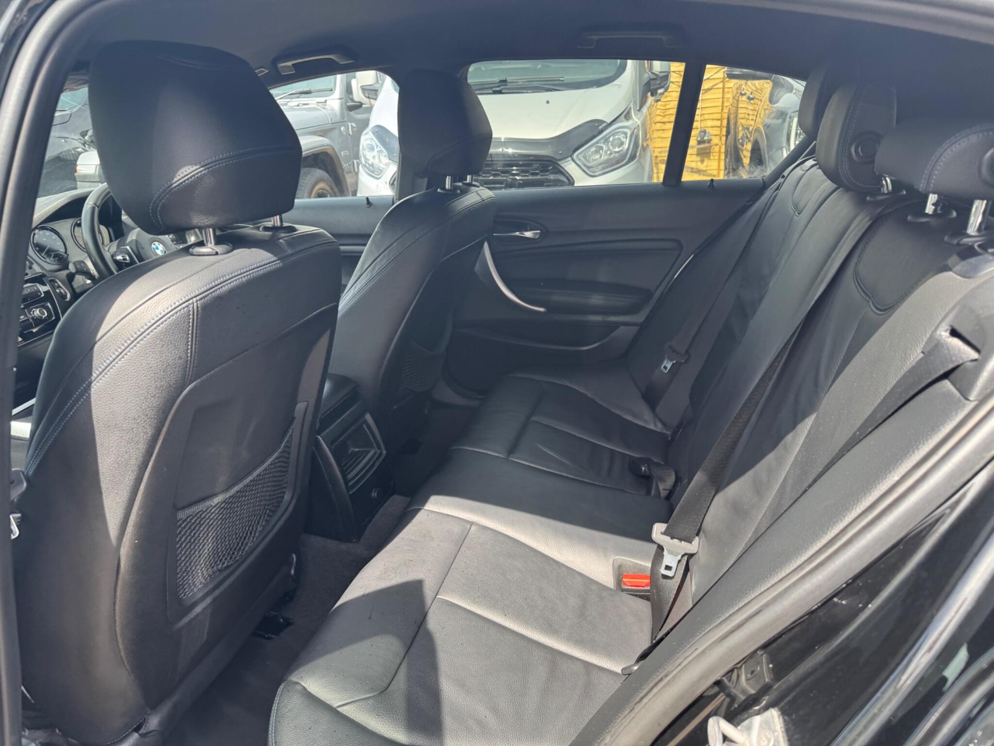 BMW 1 Series view 29