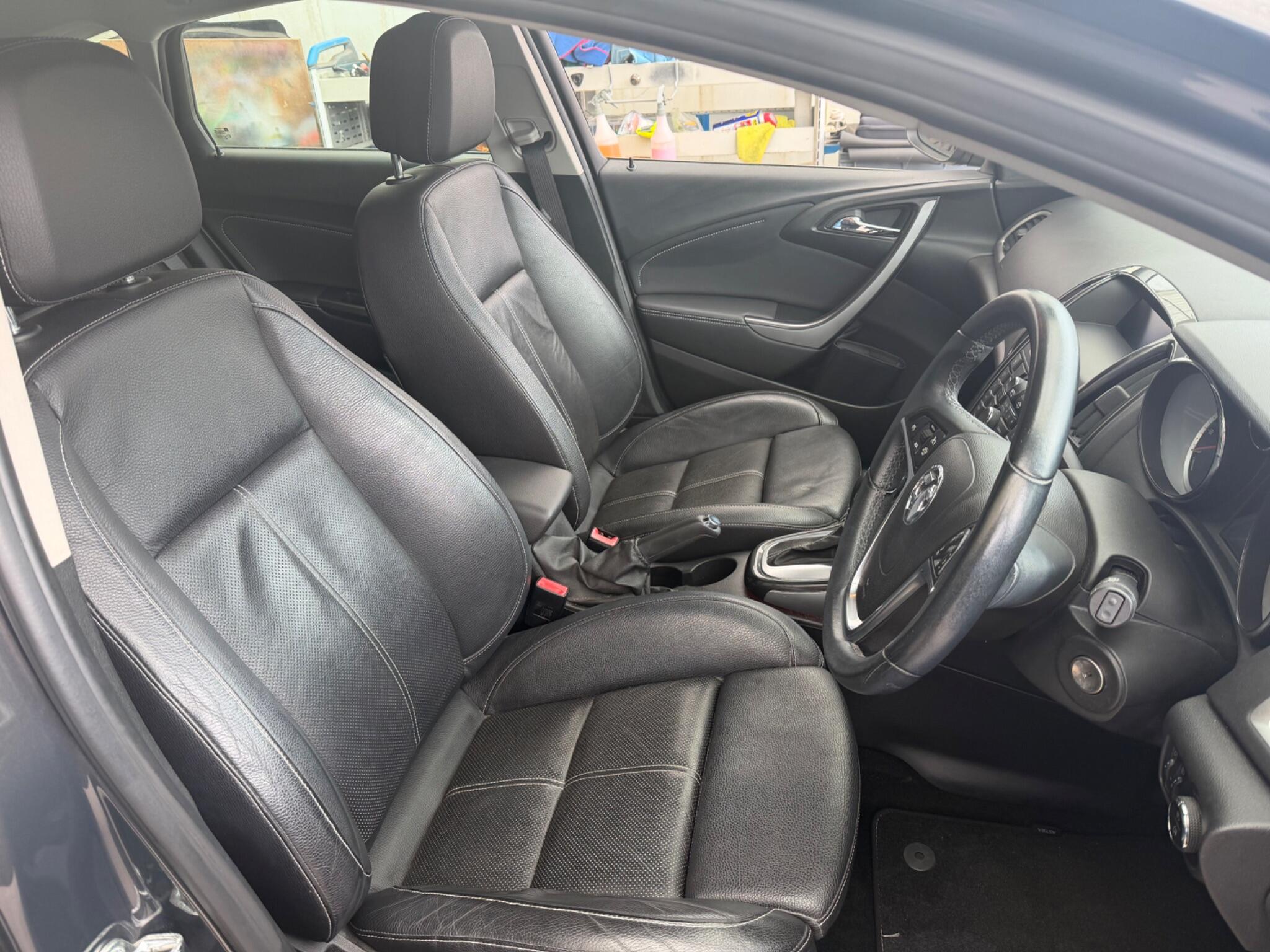 Vauxhall Astra view 16