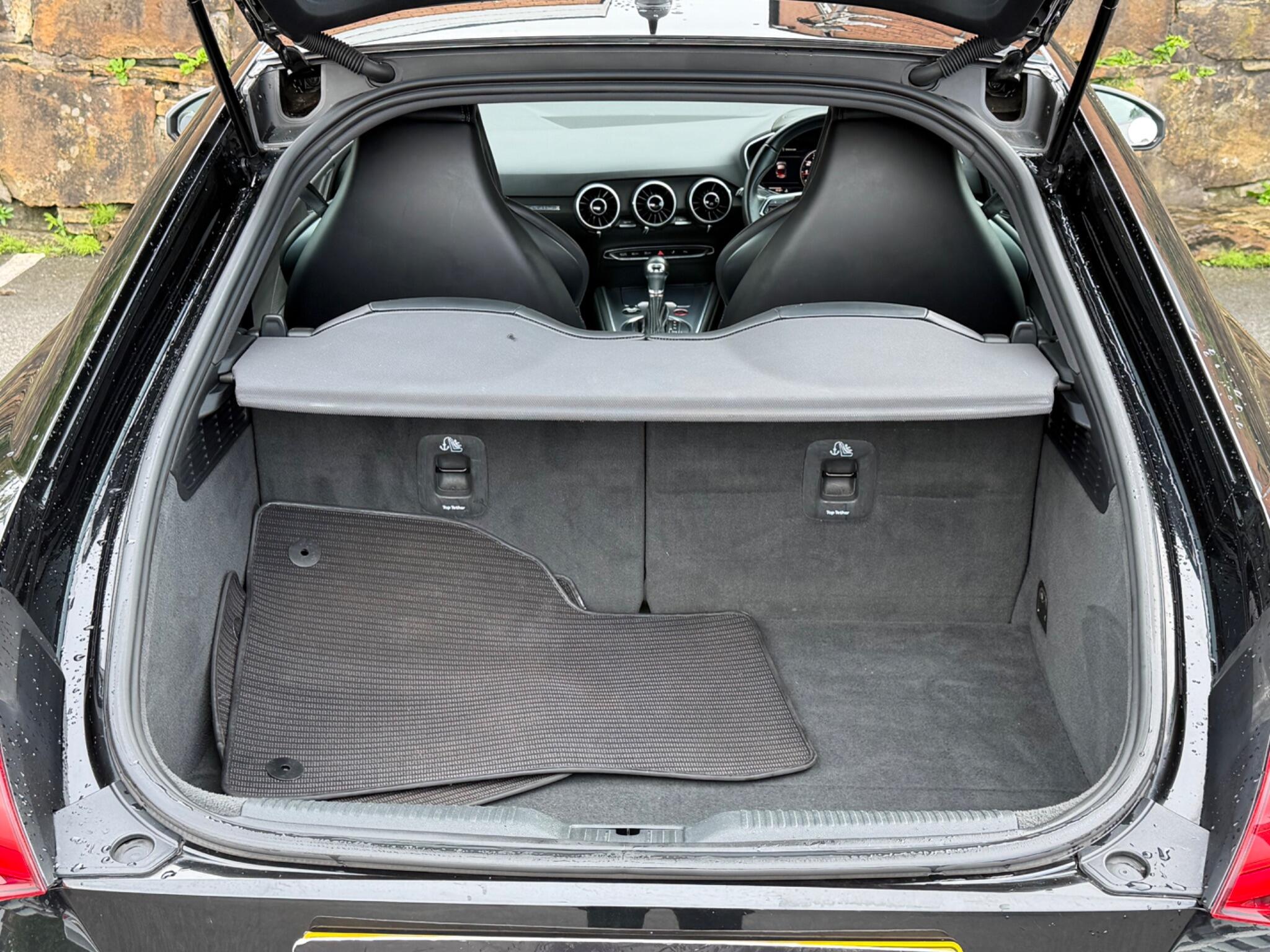 Audi TTS view 22