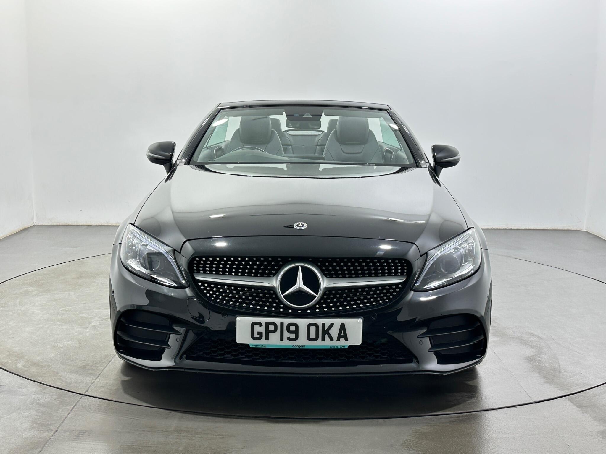 Mercedes-Benz C Class view 3