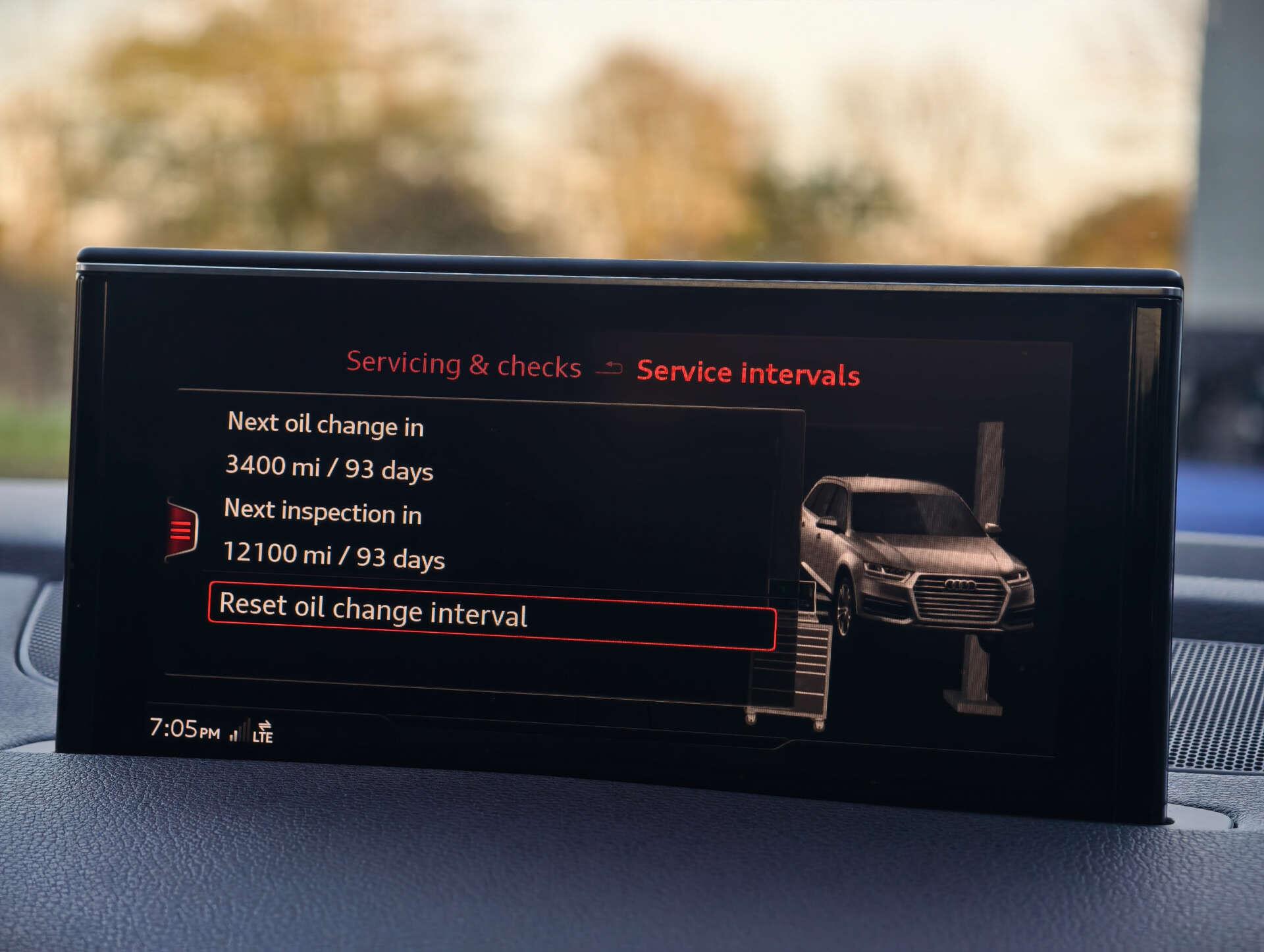 Audi SQ7 view 42