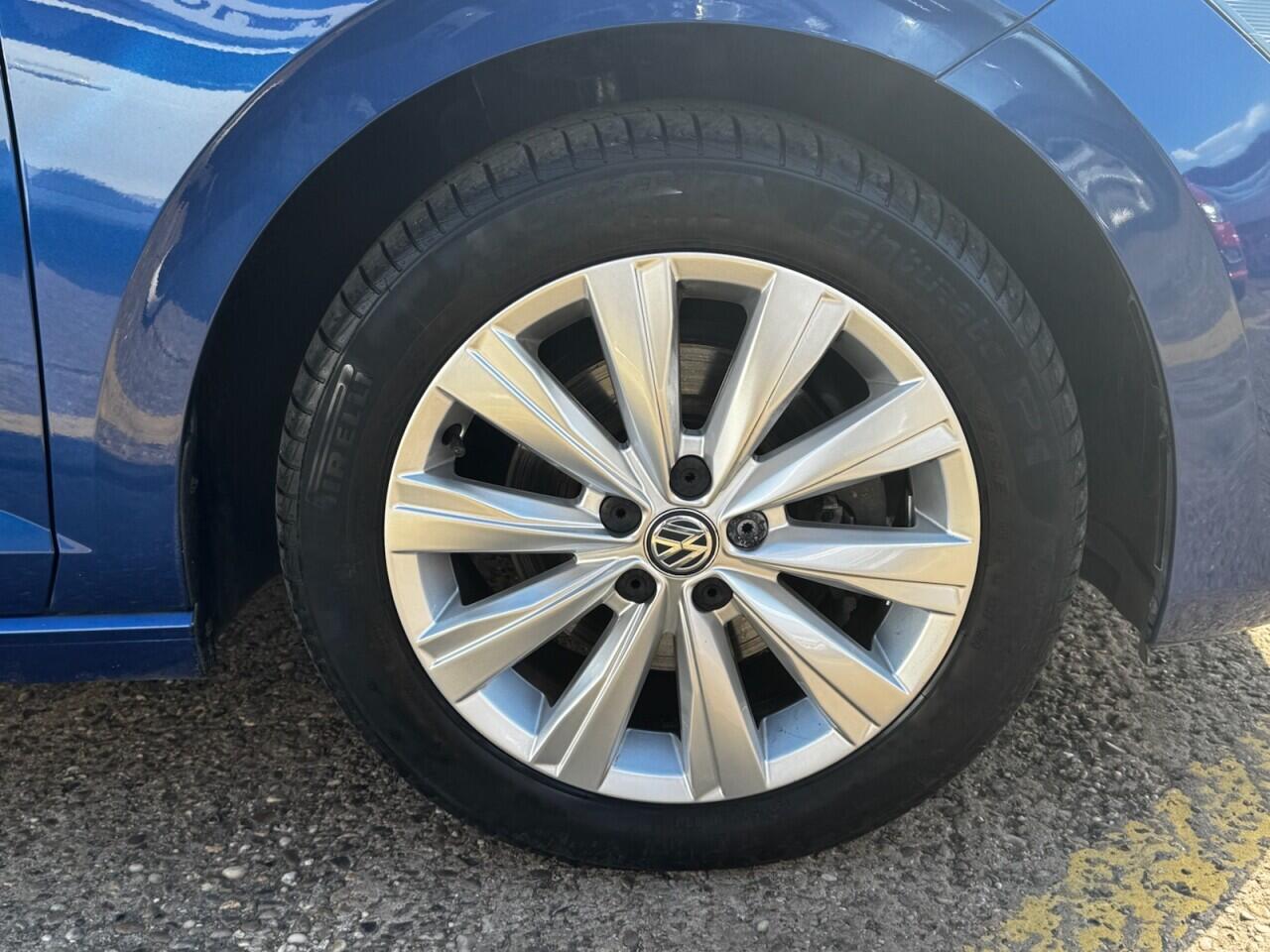 Volkswagen Polo view 20