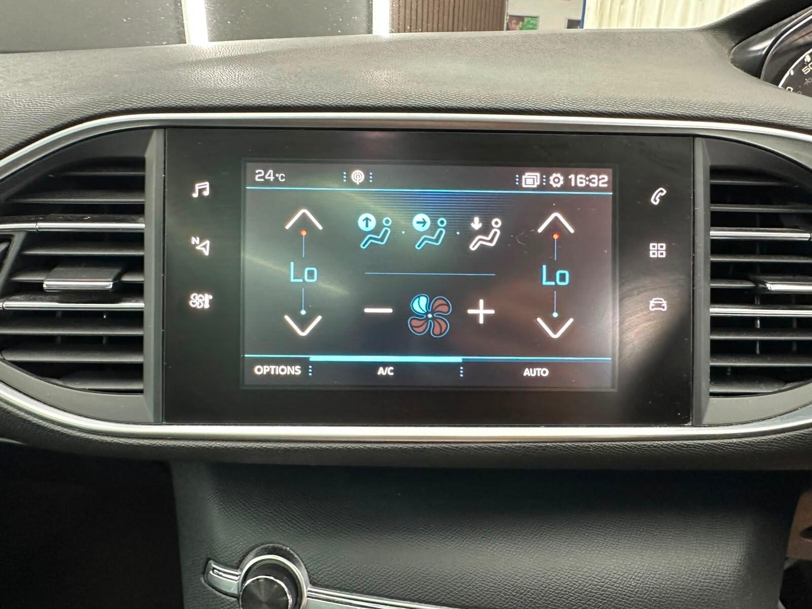 Peugeot 308 view 42