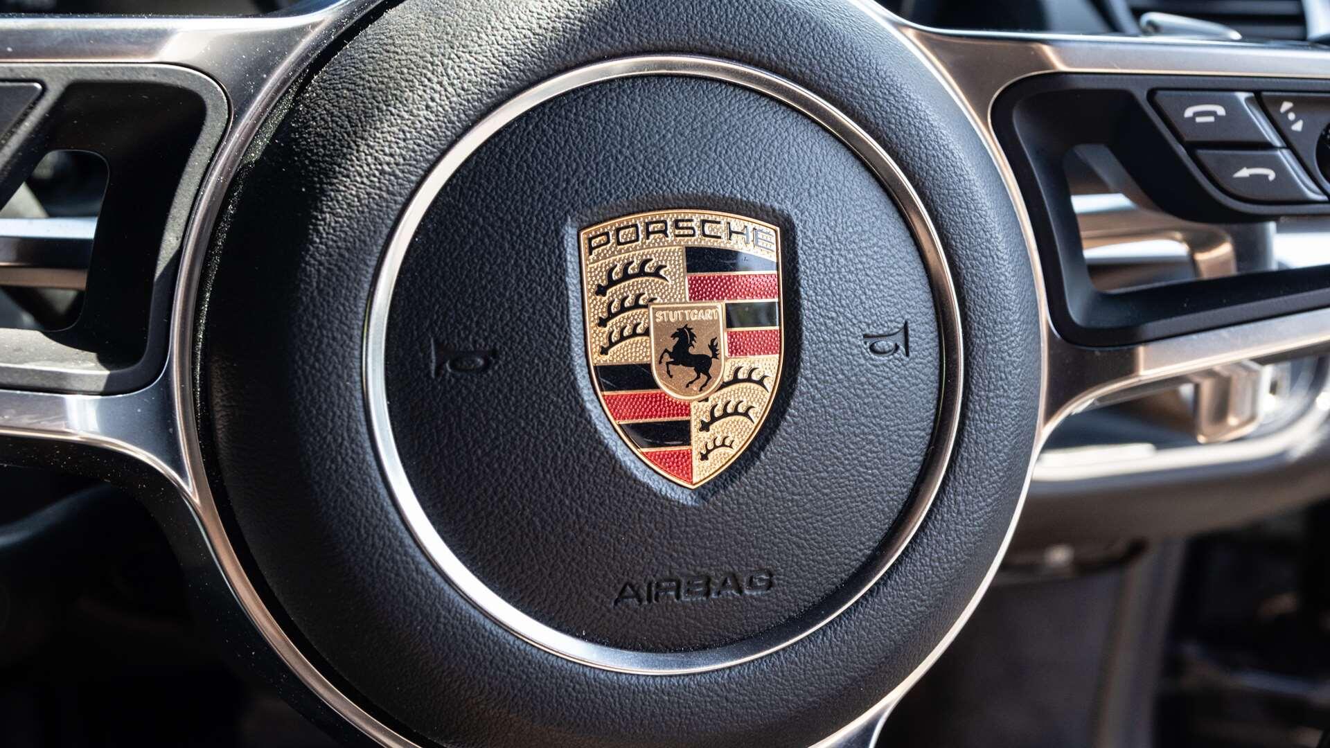 Porsche Boxster view 29