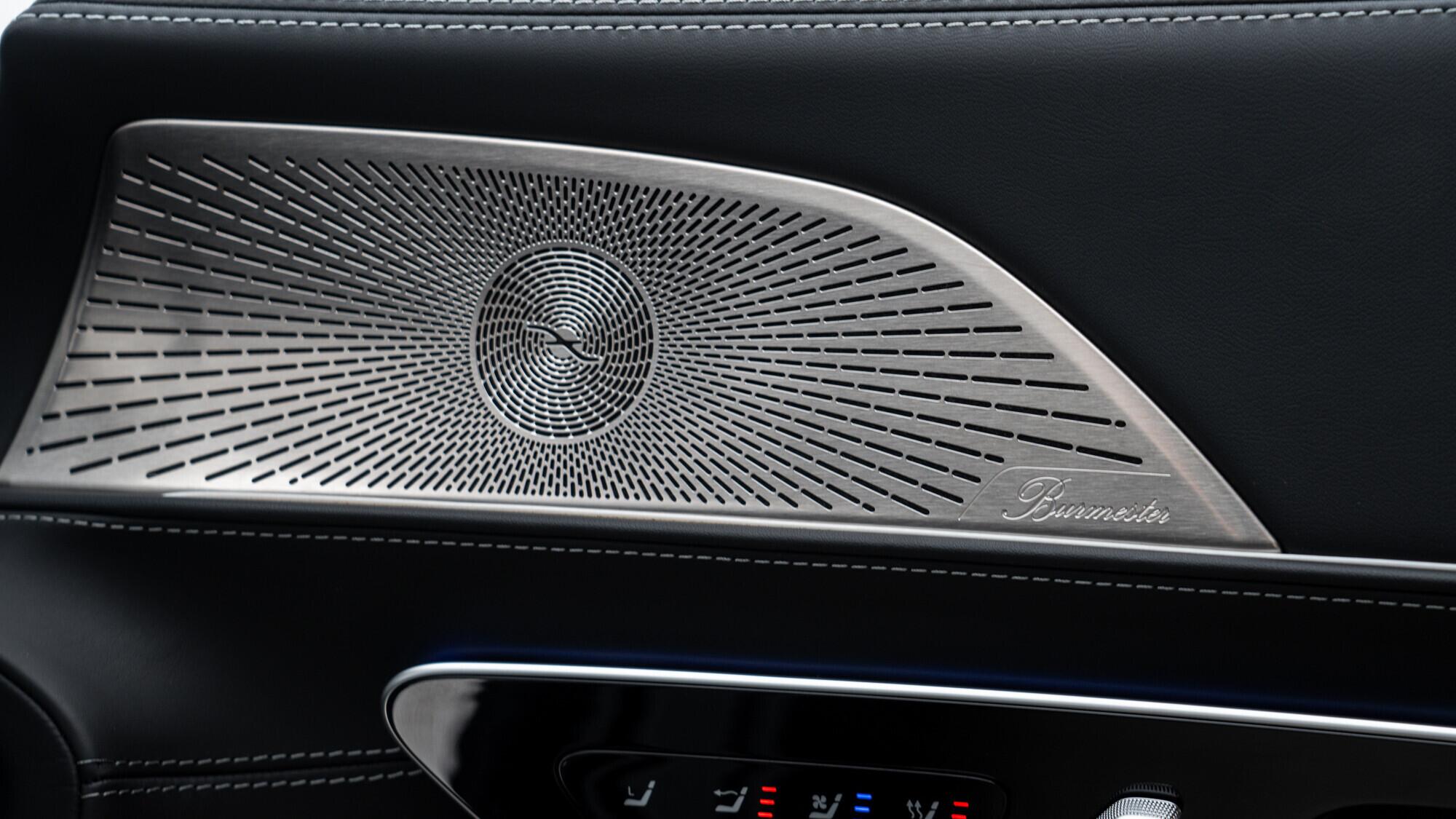 Mercedes-Benz SL view 52