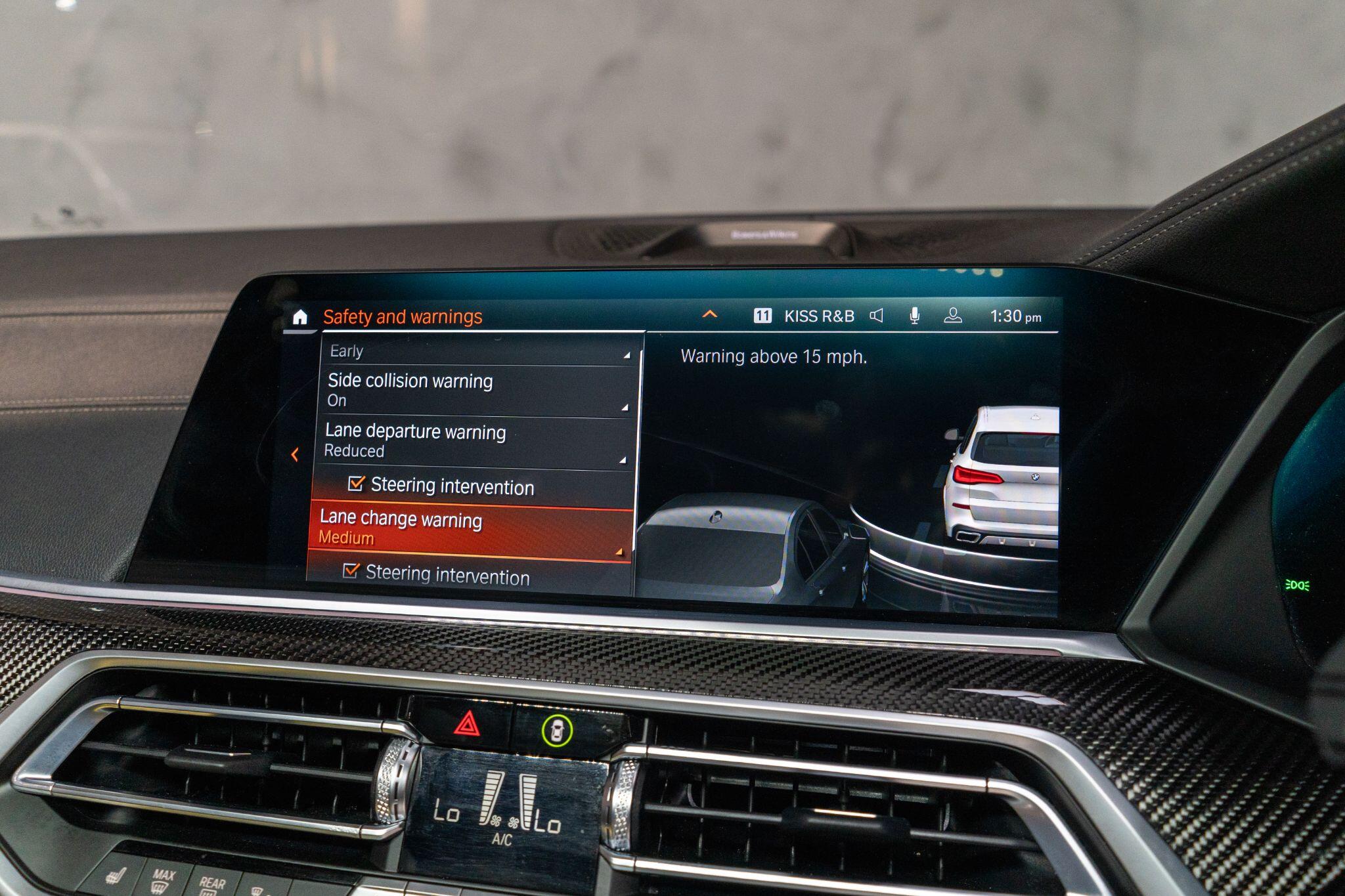 BMW X5 view 32