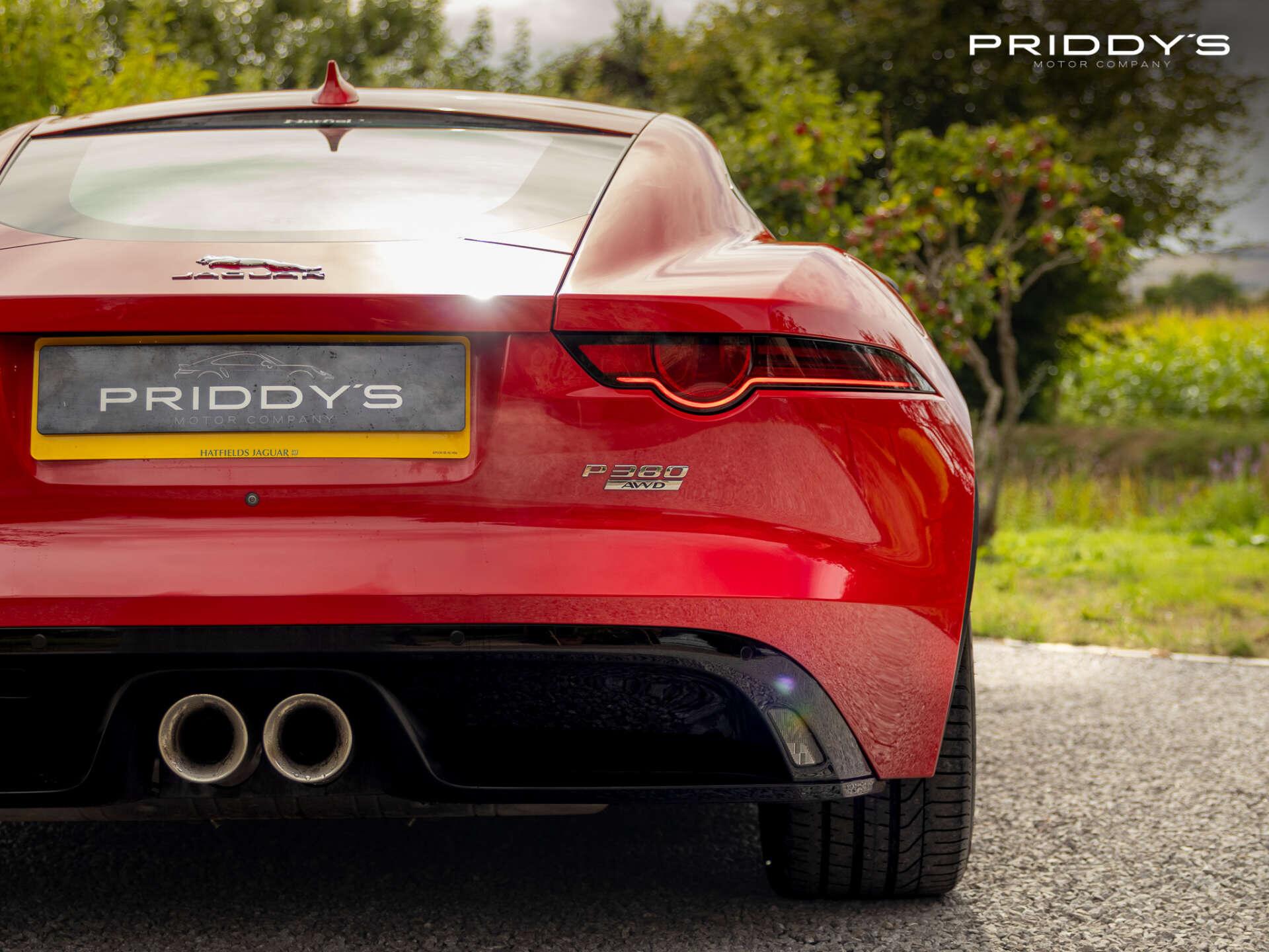 Jaguar F-Type view 15