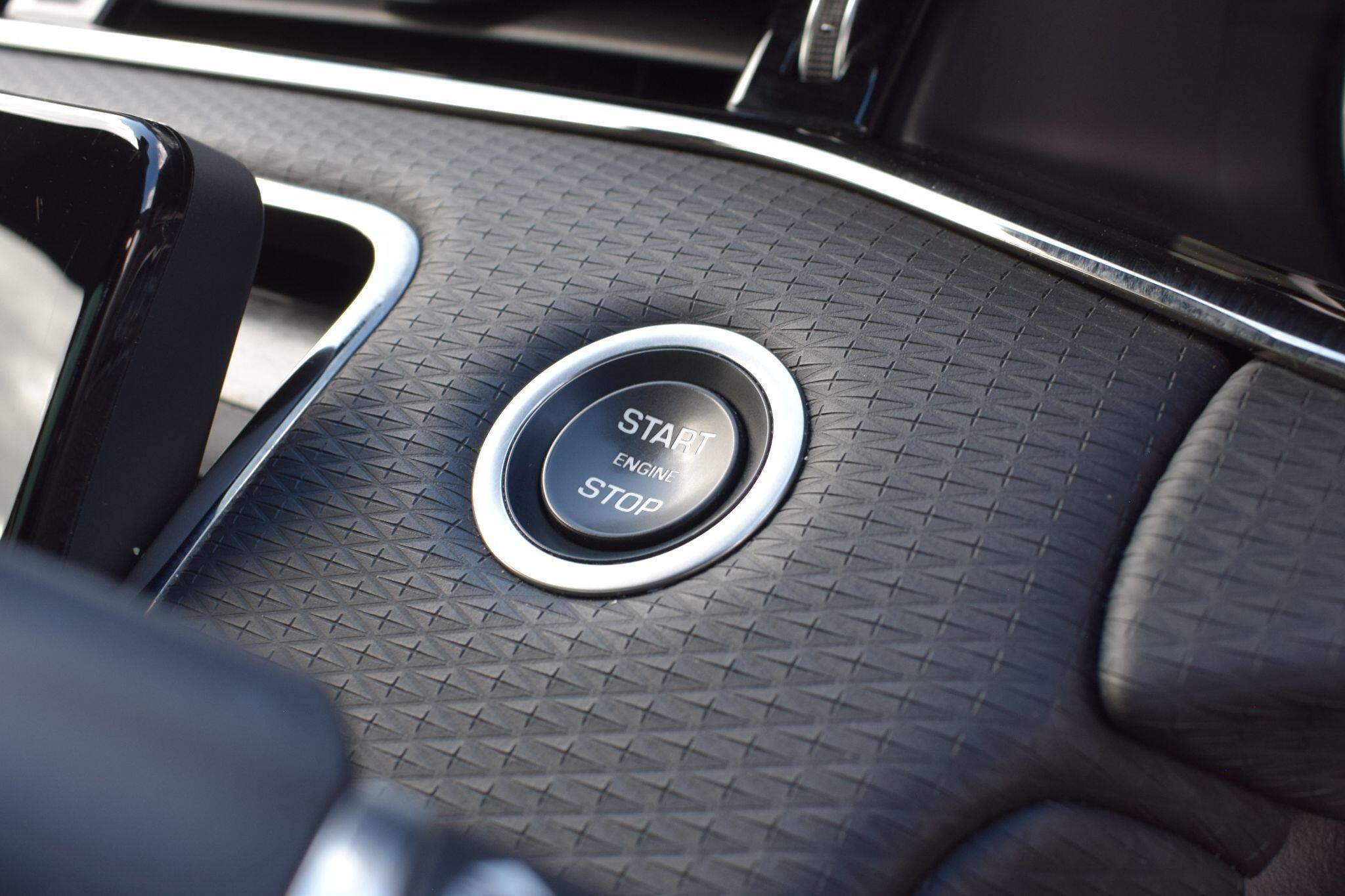 Land Rover Range Rover Evoque view 12