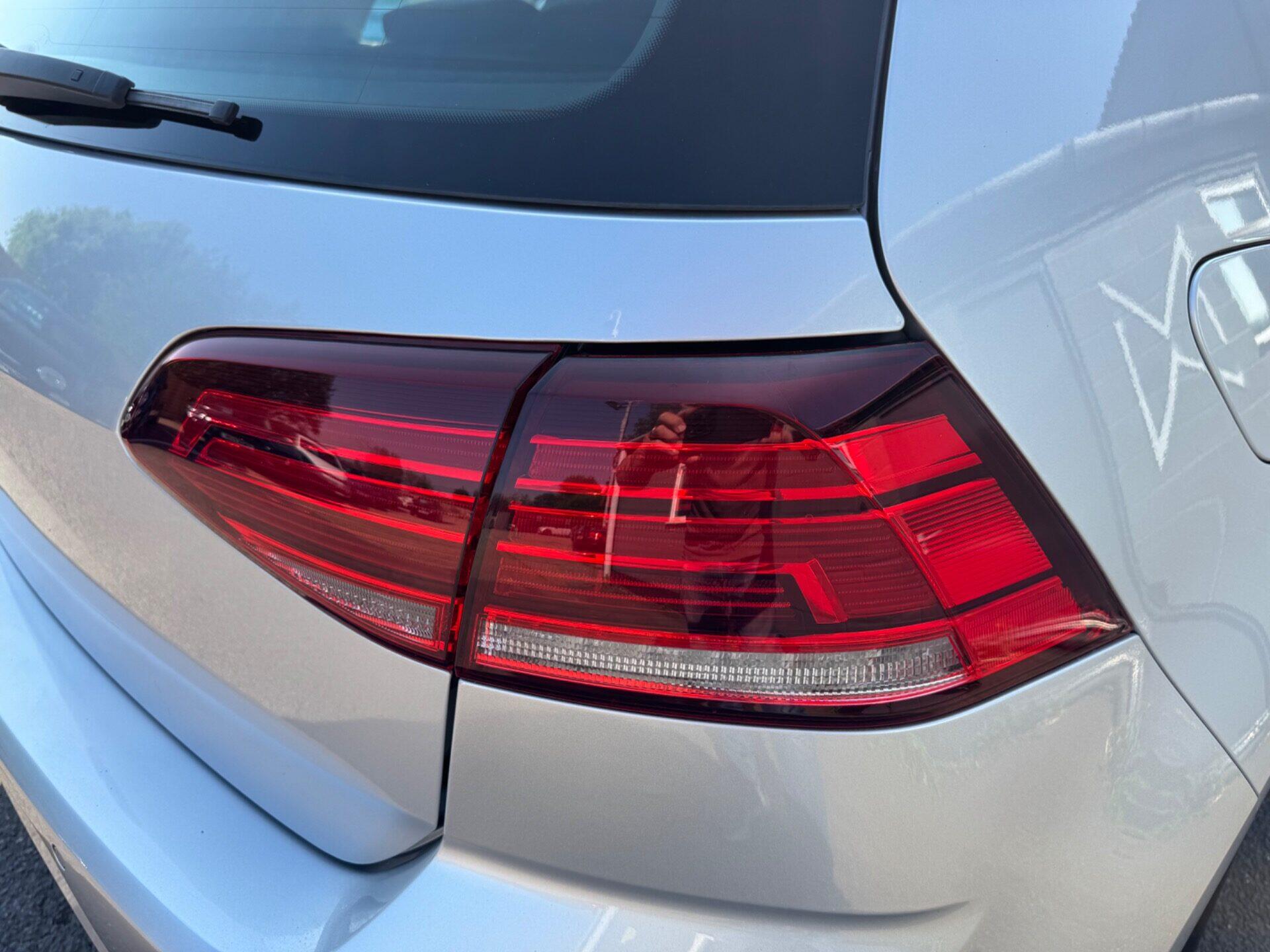 Volkswagen Golf view 22