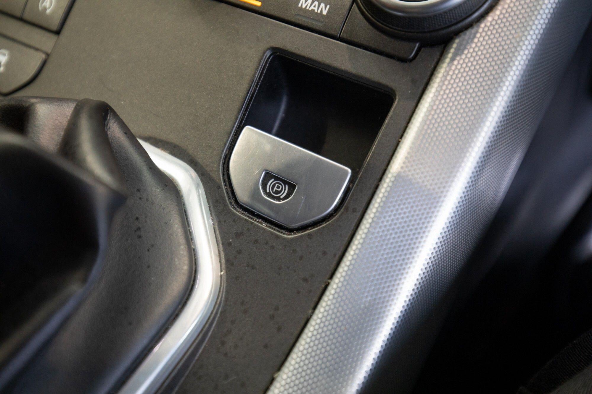 Land Rover Range Rover Evoque view 36
