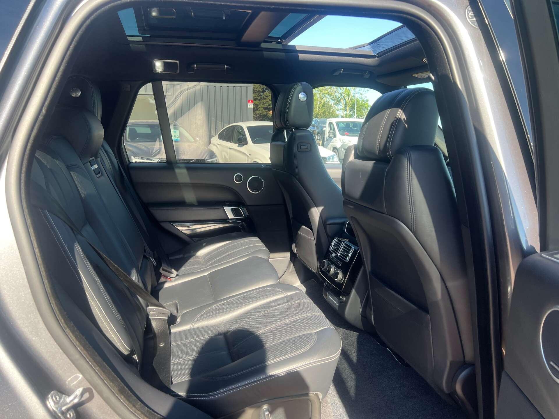 Land Rover Range Rover view 34