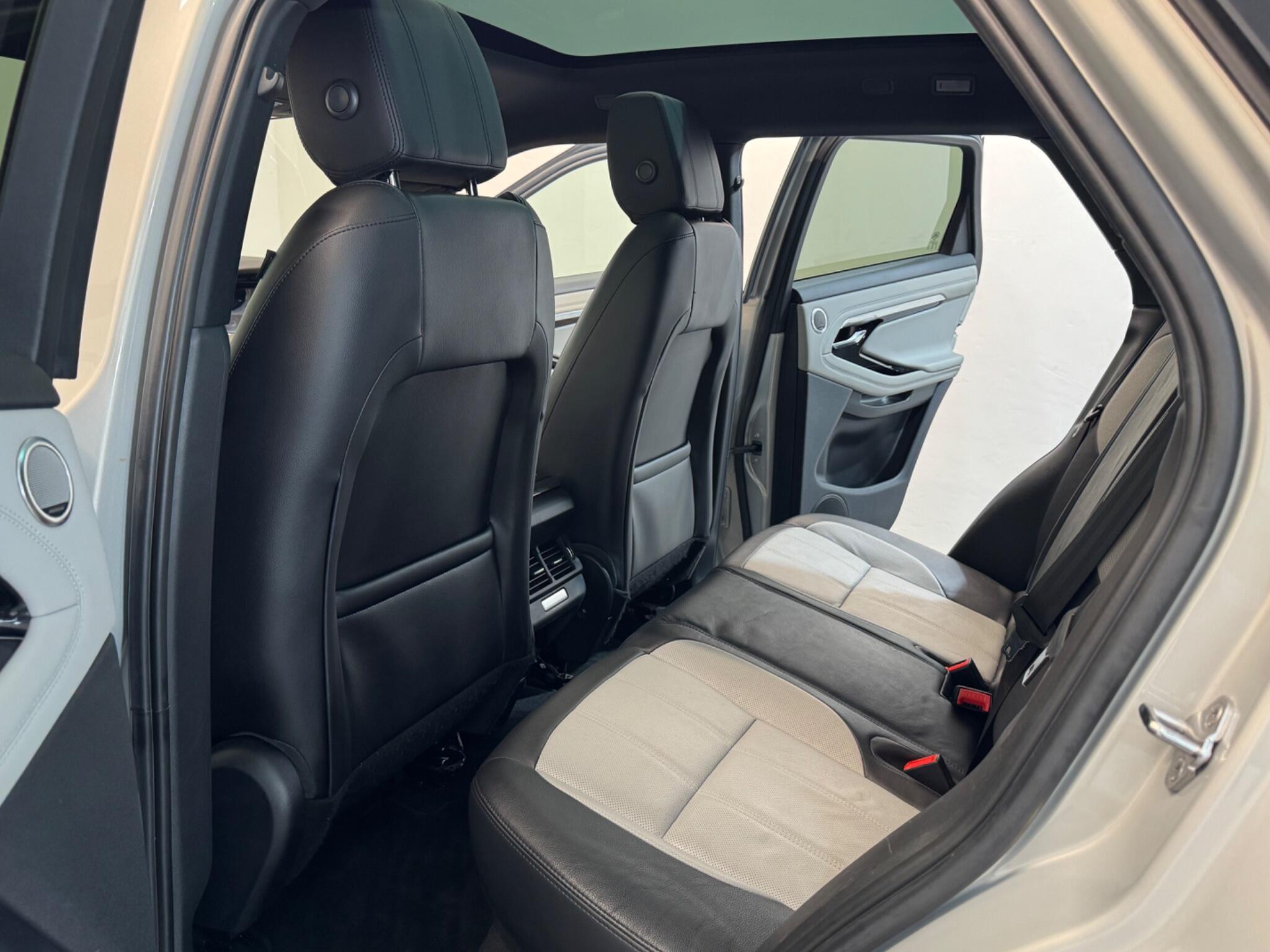 Land Rover Range Rover Evoque view 53