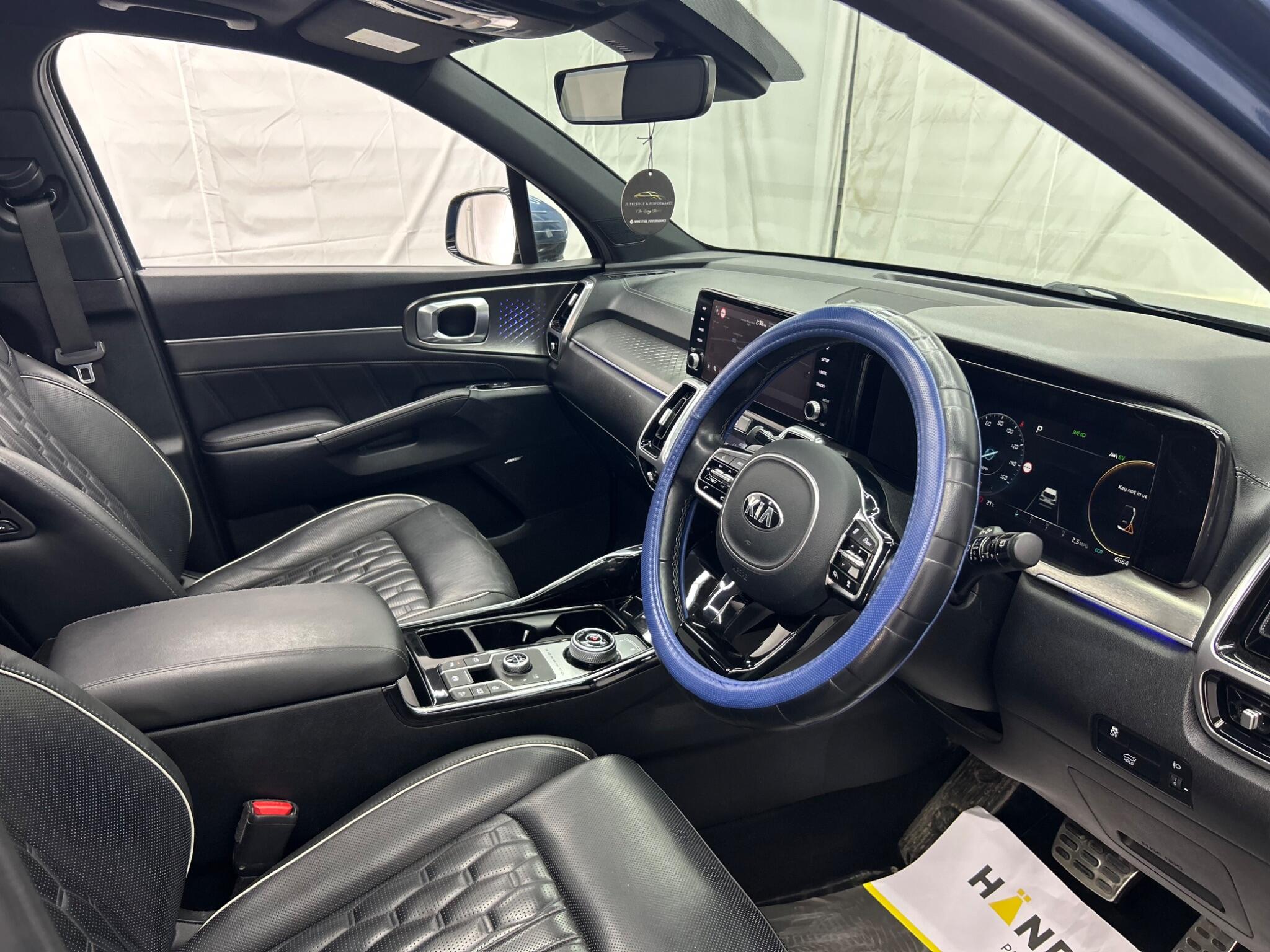 Kia Sorento view 12