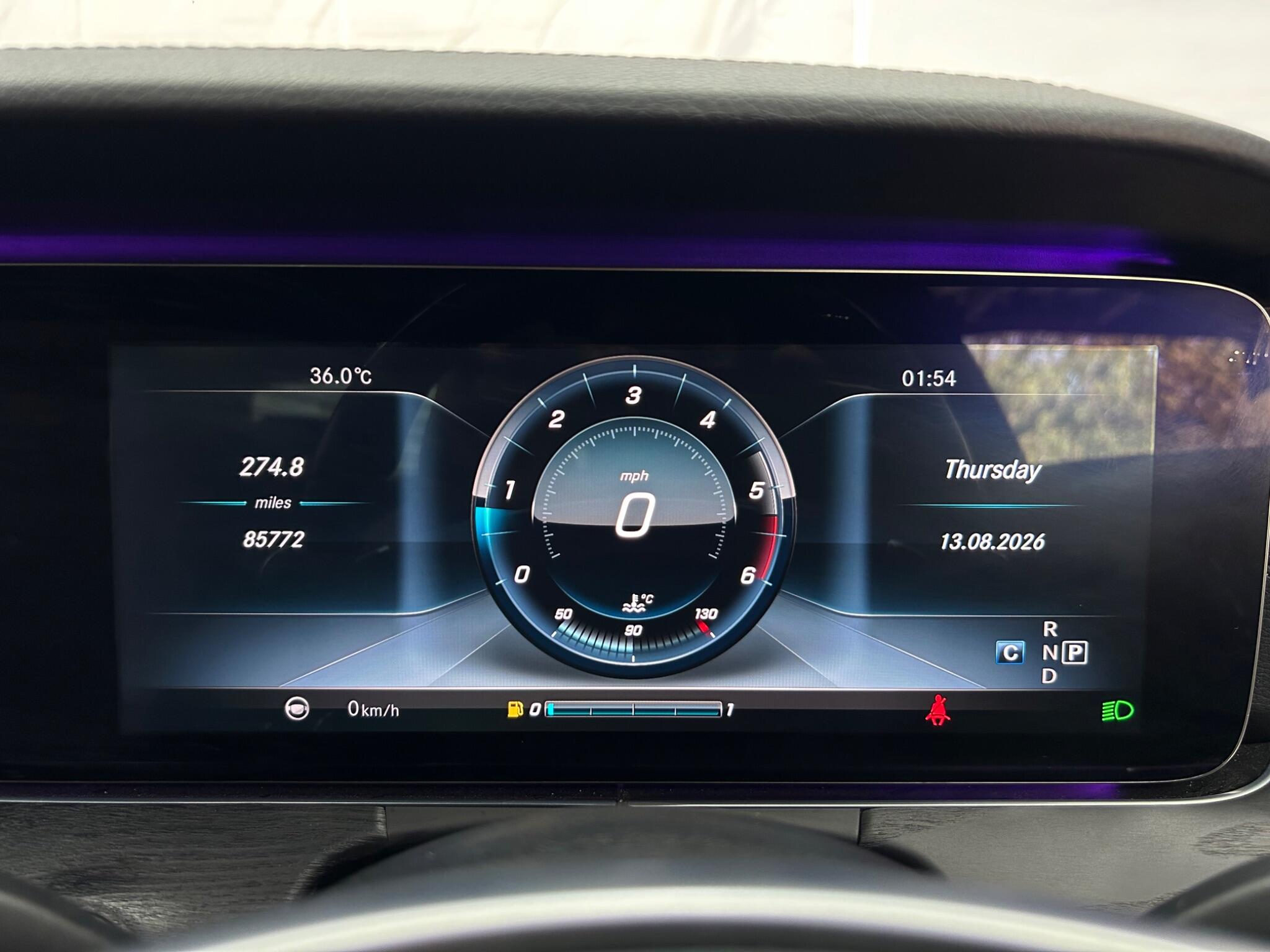 Mercedes-Benz E Class view 41