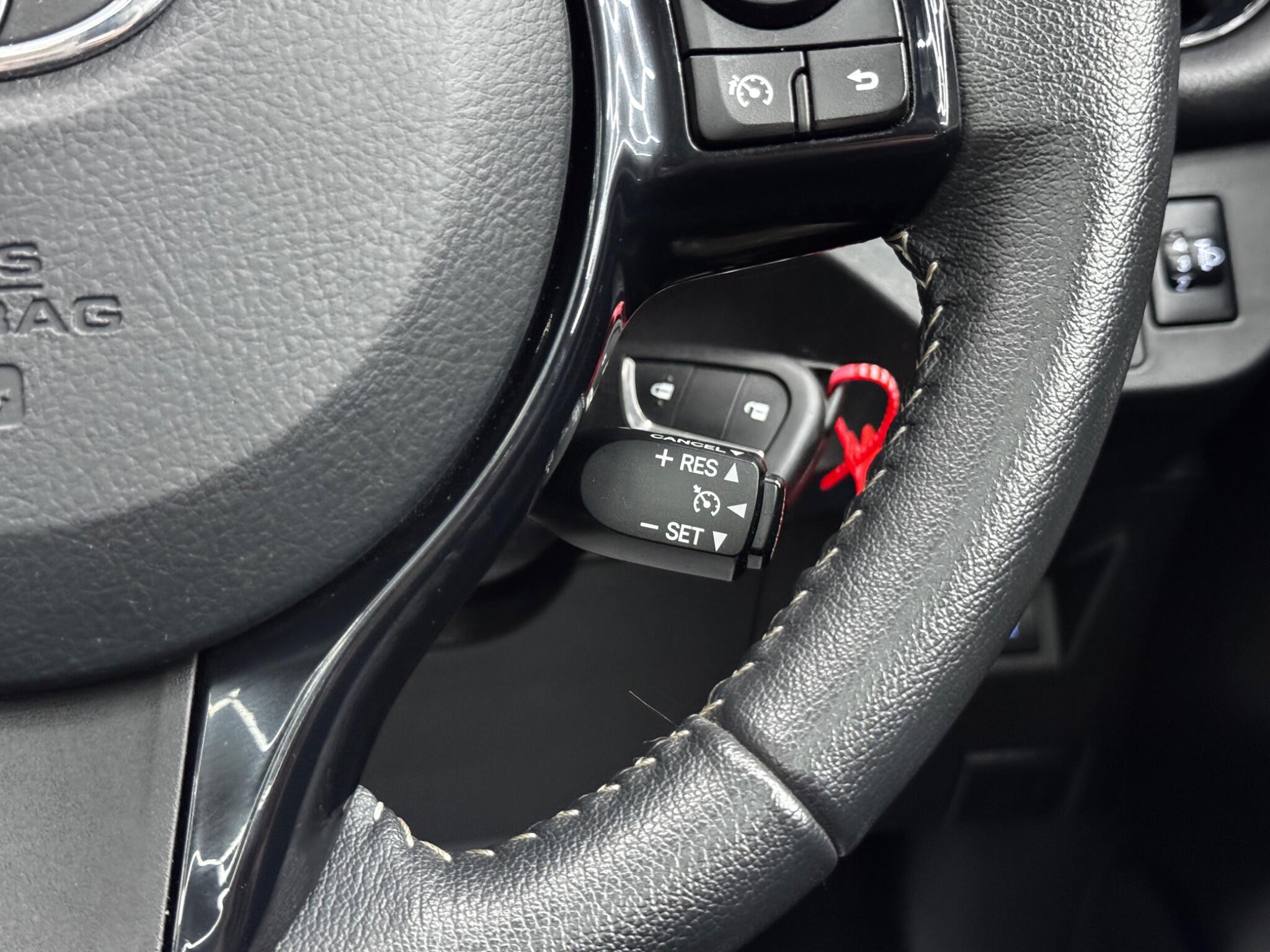 Toyota Yaris view 22