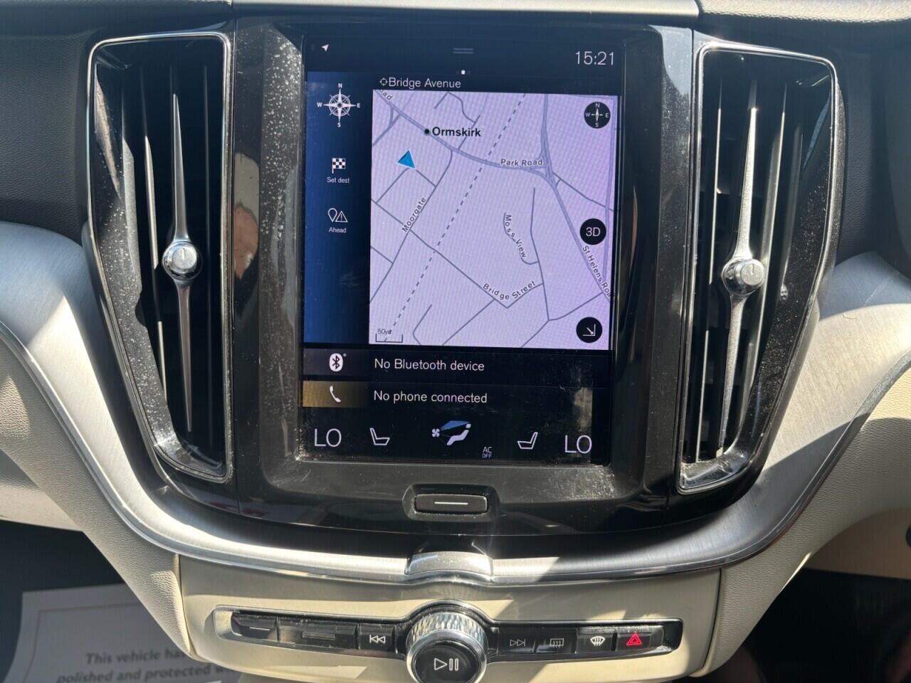 Volvo XC60 view 17