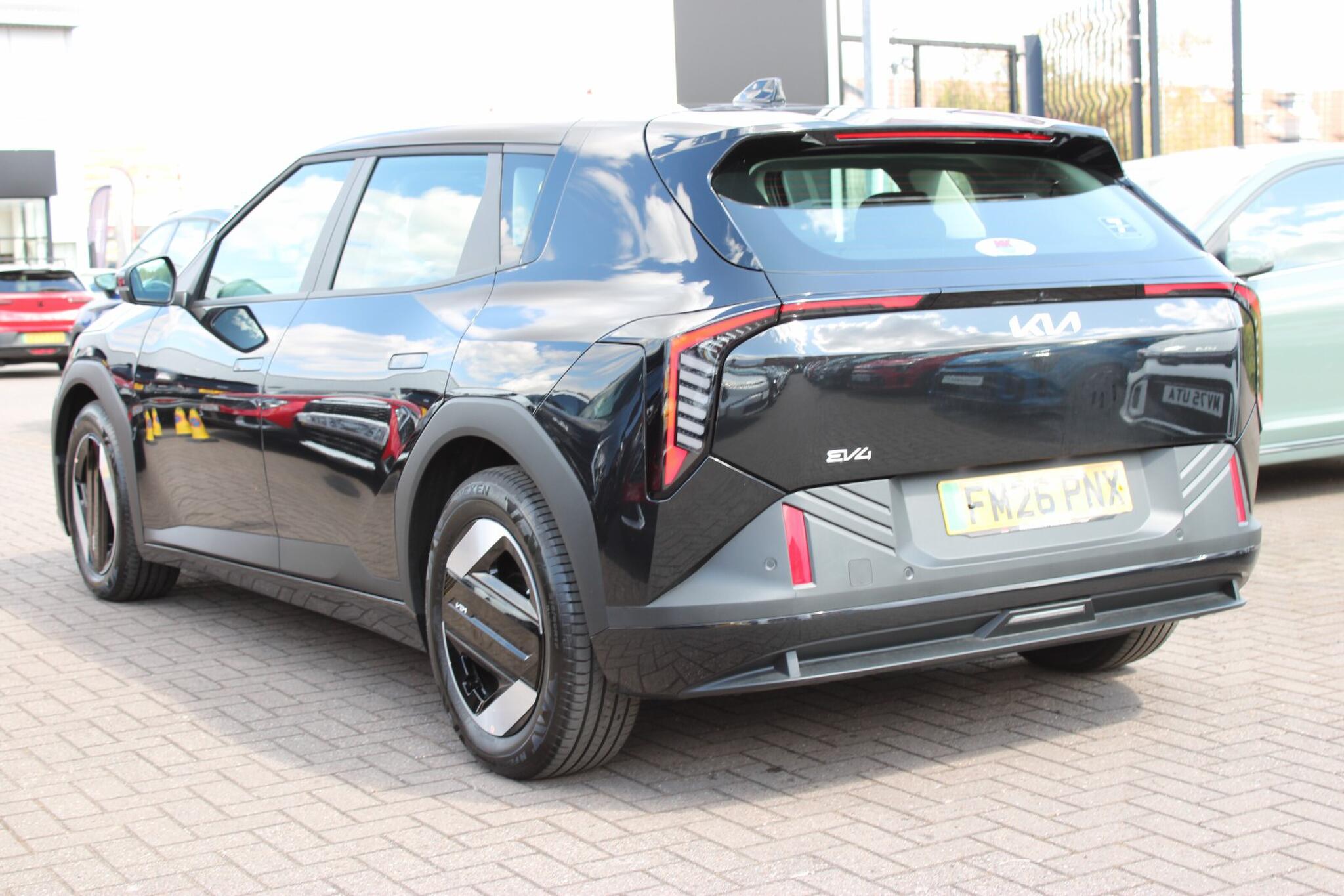 Kia Kia EV4 view 5