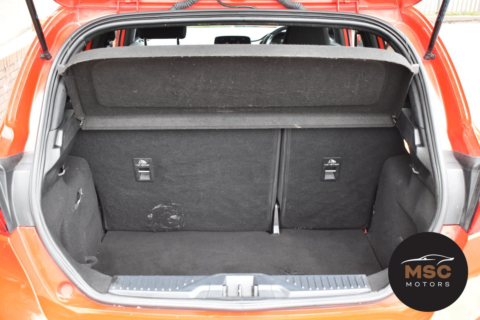 Ford Fiesta view 48