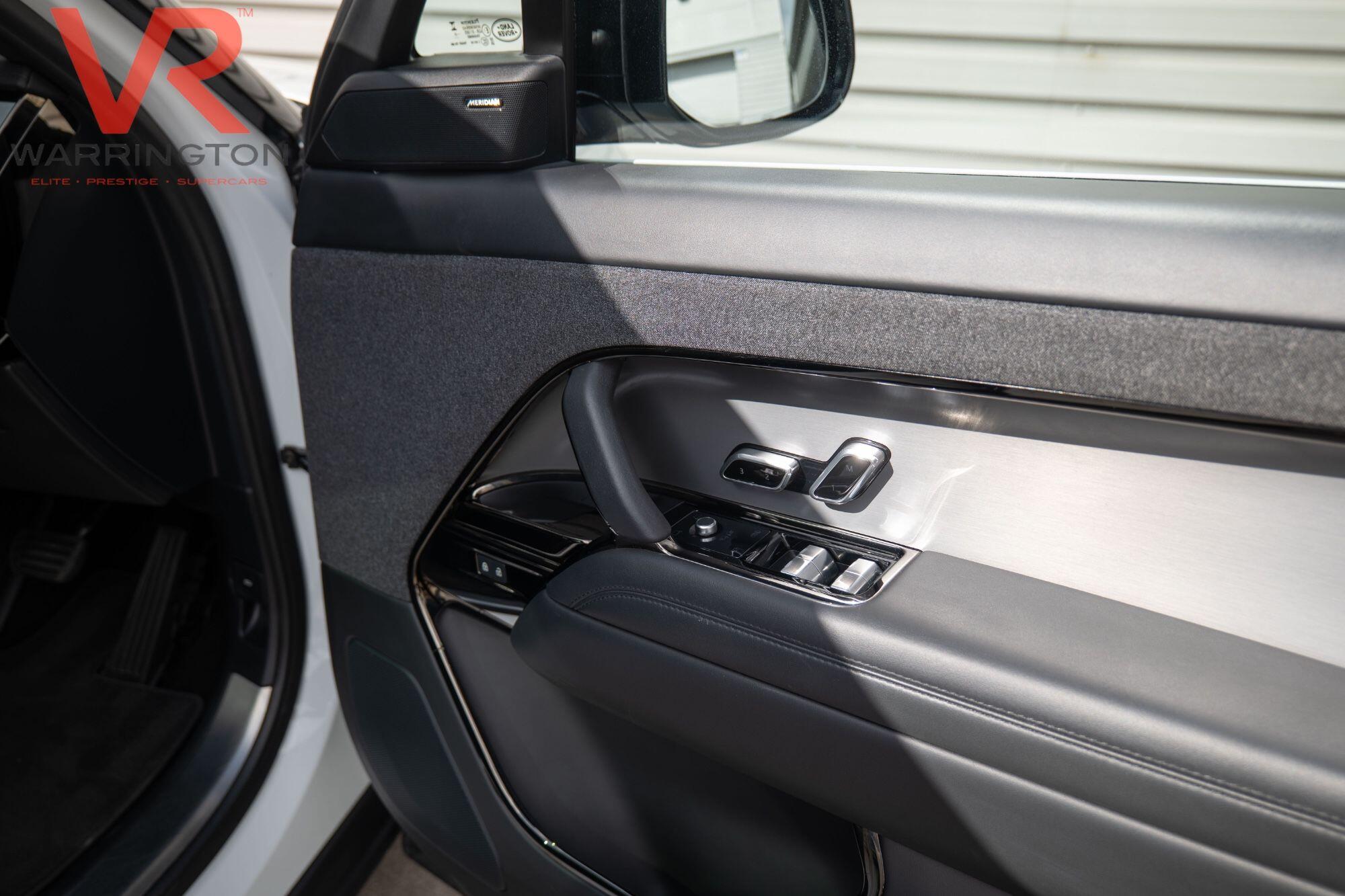 Land Rover Range Rover Sport view 23