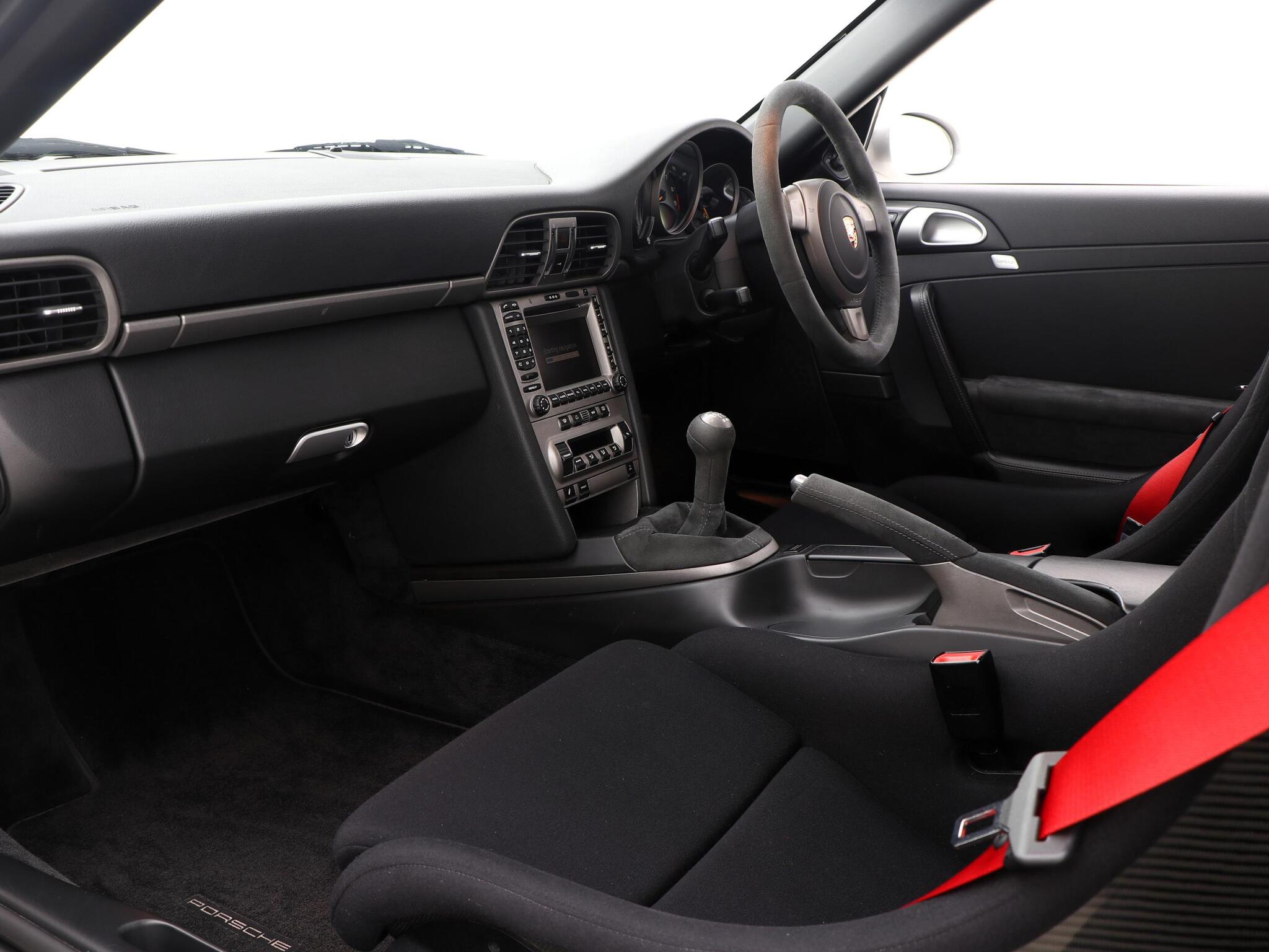 Porsche 911 view 3
