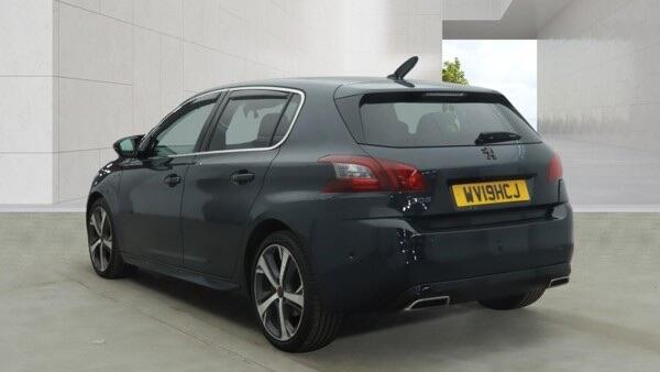 Peugeot 308 view 4
