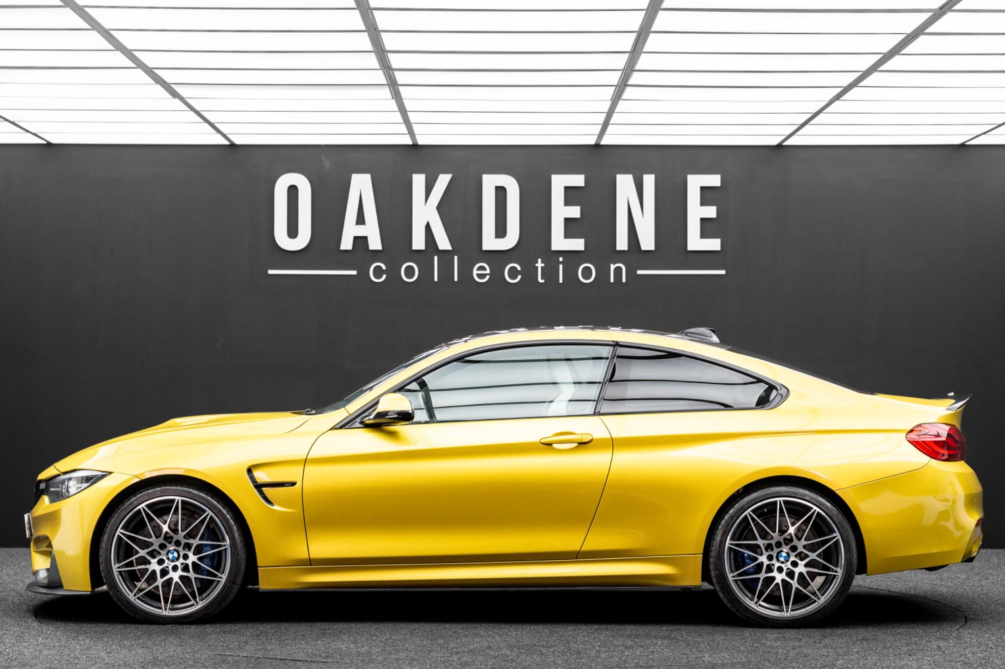 BMW M4 view 3