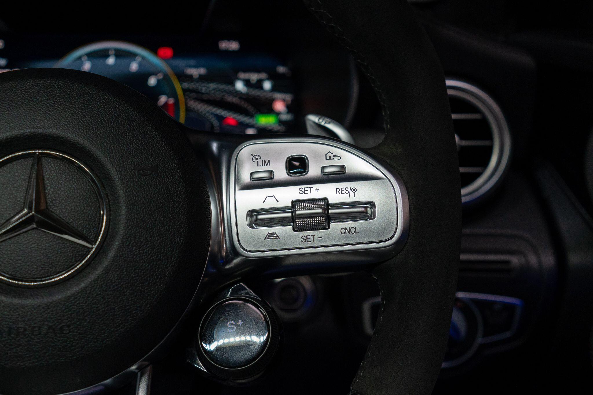 Mercedes-Benz GLC view 32