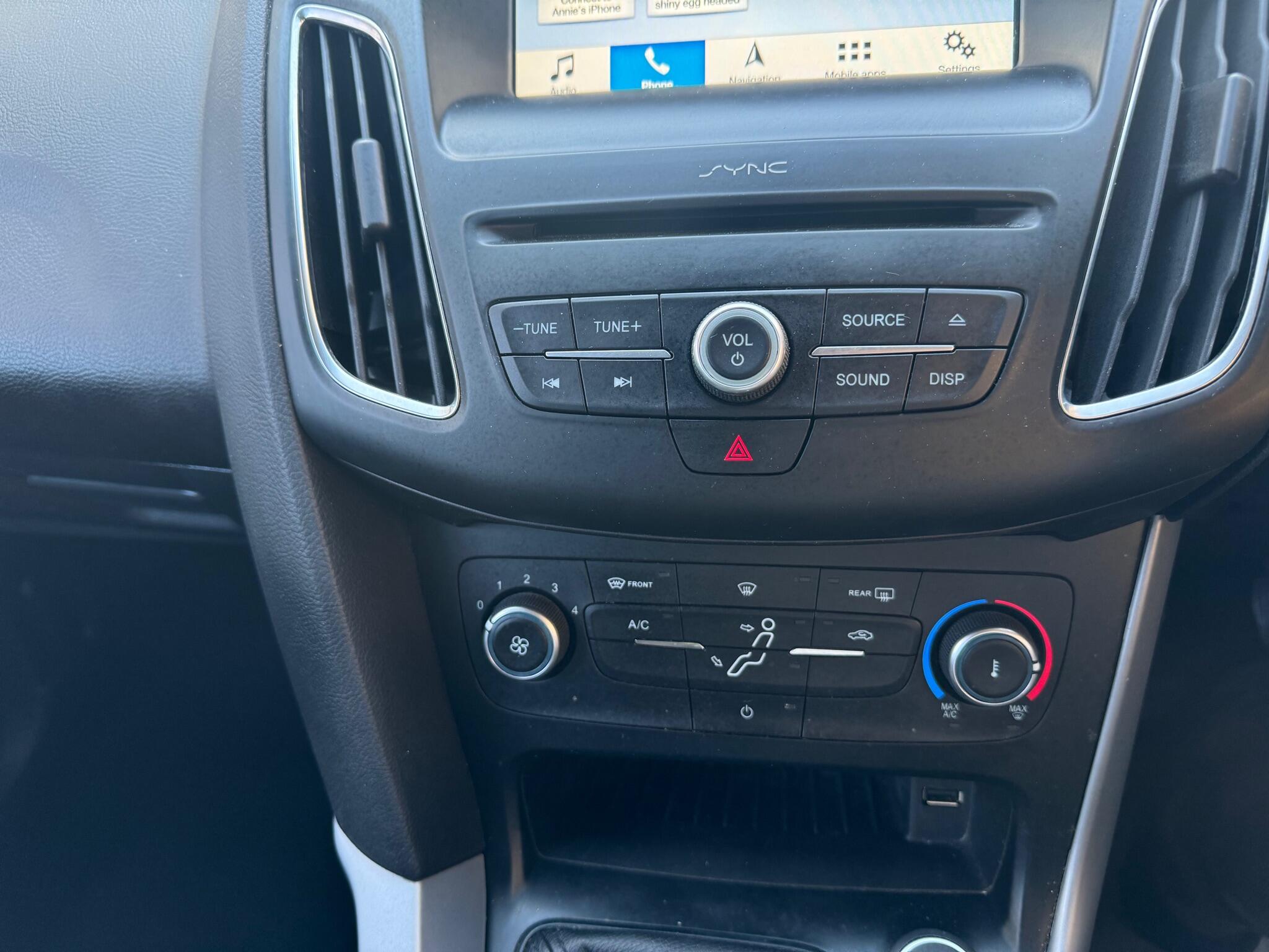 Ford Focus view 21
