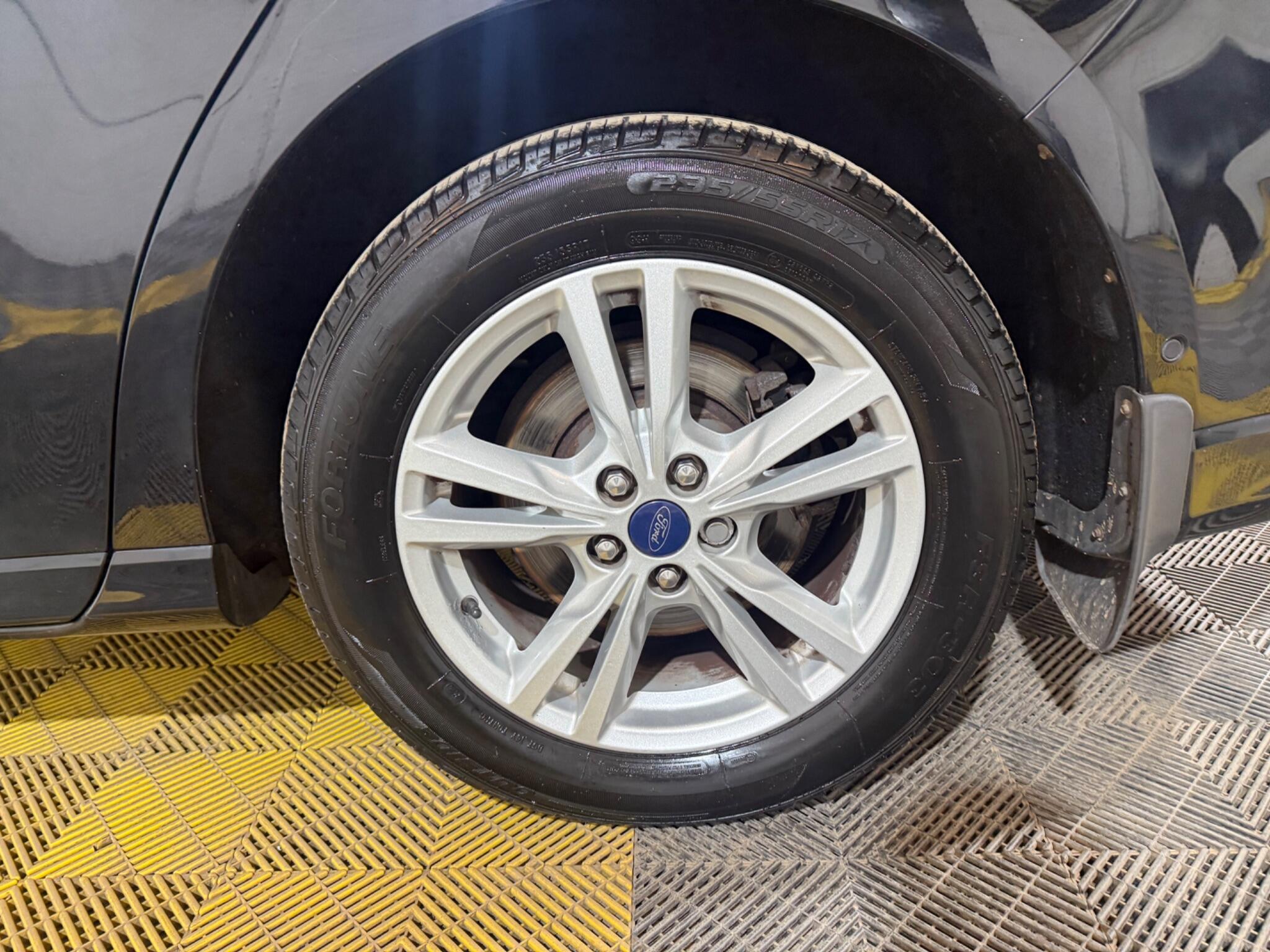 Ford S-Max view 44