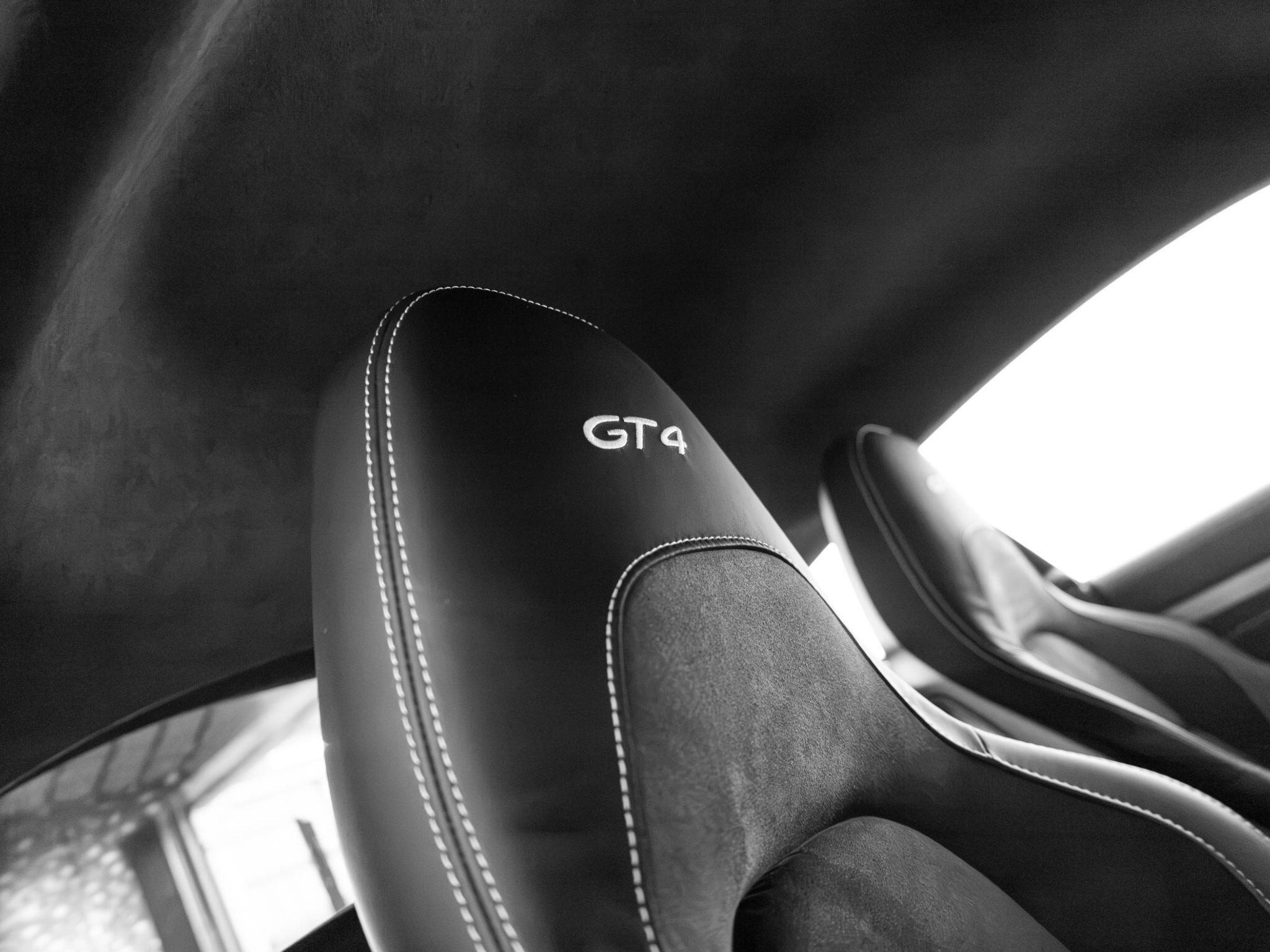 Porsche Cayman view 89