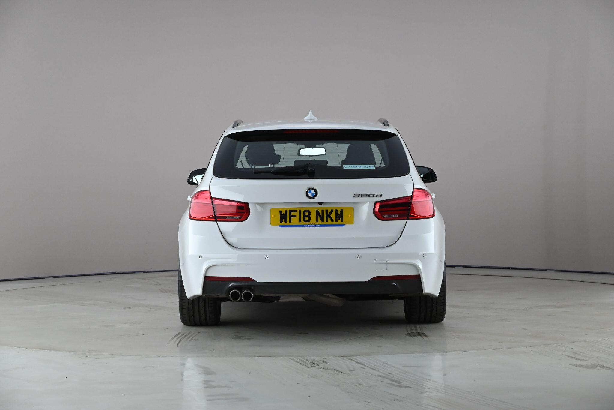 BMW 3 Series view 8