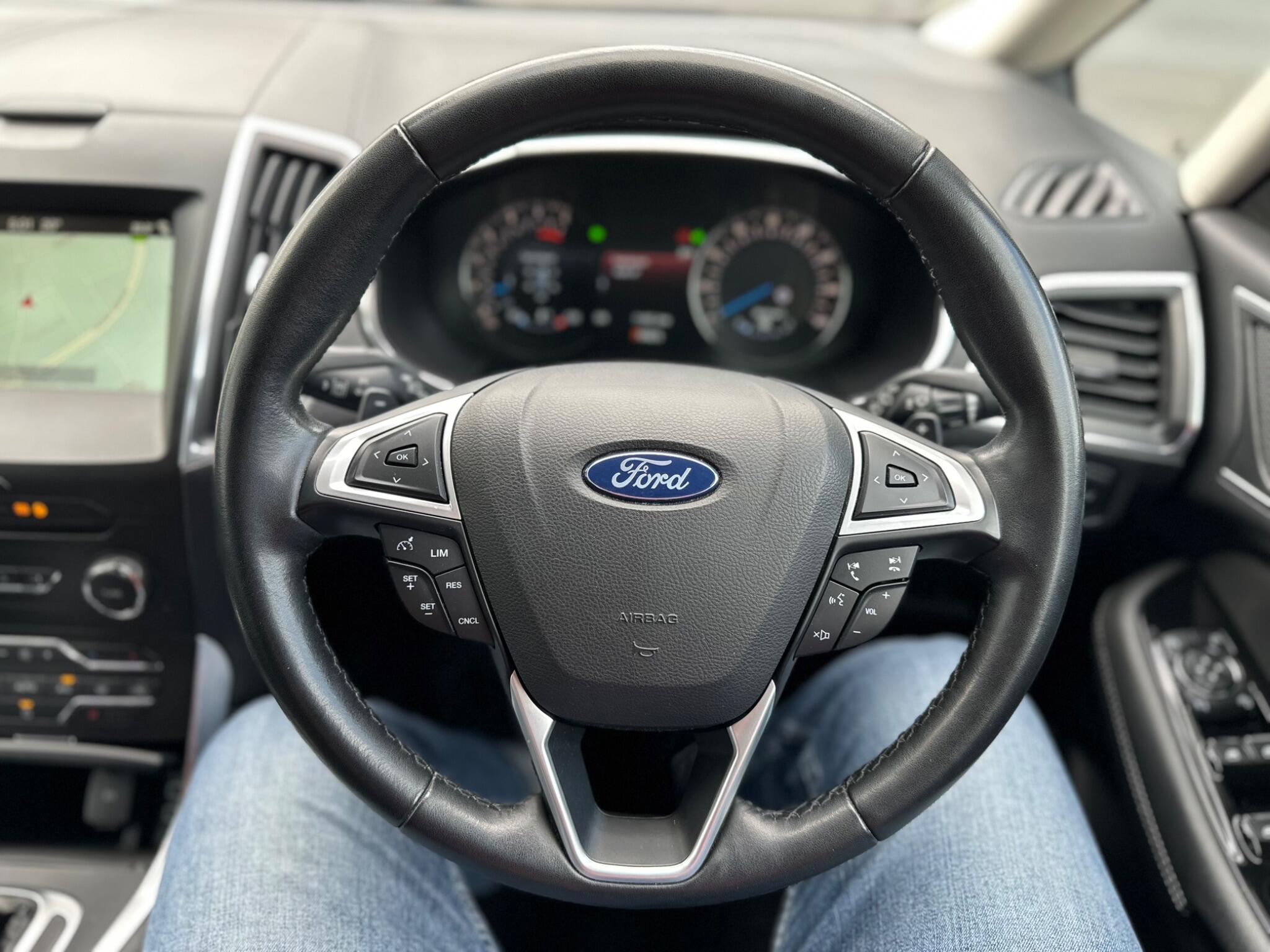 Ford S-Max view 32