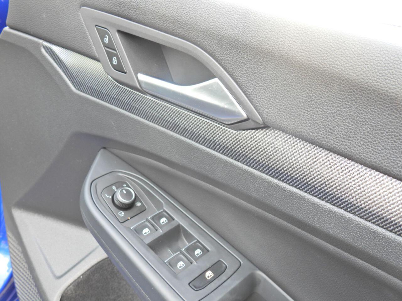 Volkswagen Golf view 28