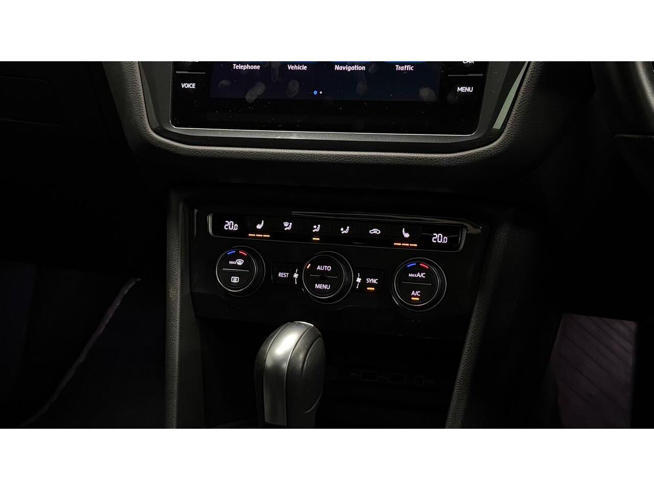 Volkswagen Tiguan Allspace view 24