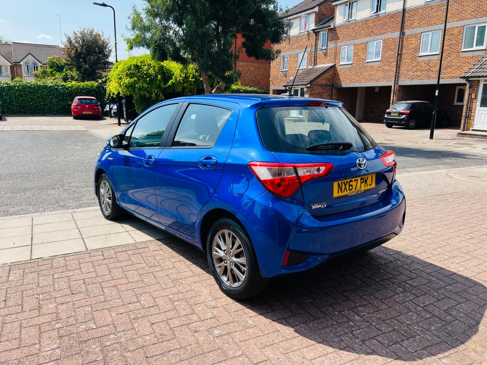 Toyota Yaris view 19