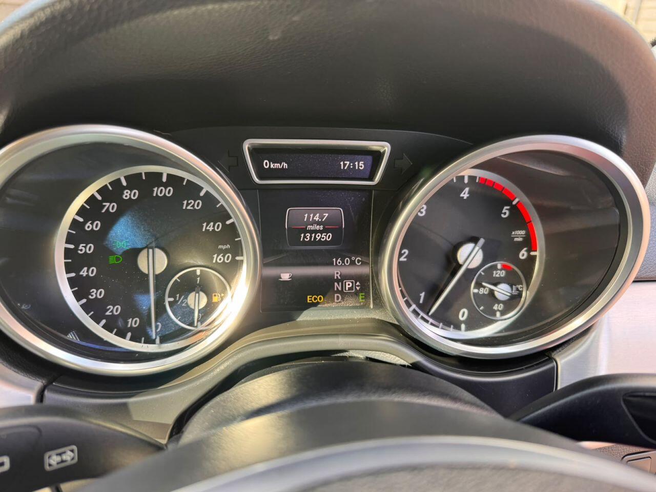 Mercedes-Benz M-Class view 12