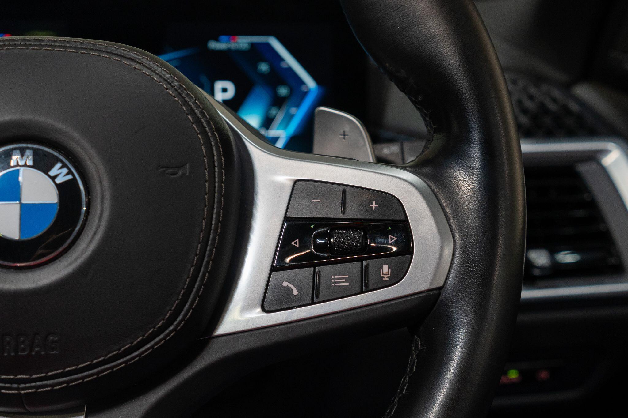 BMW X5 view 37