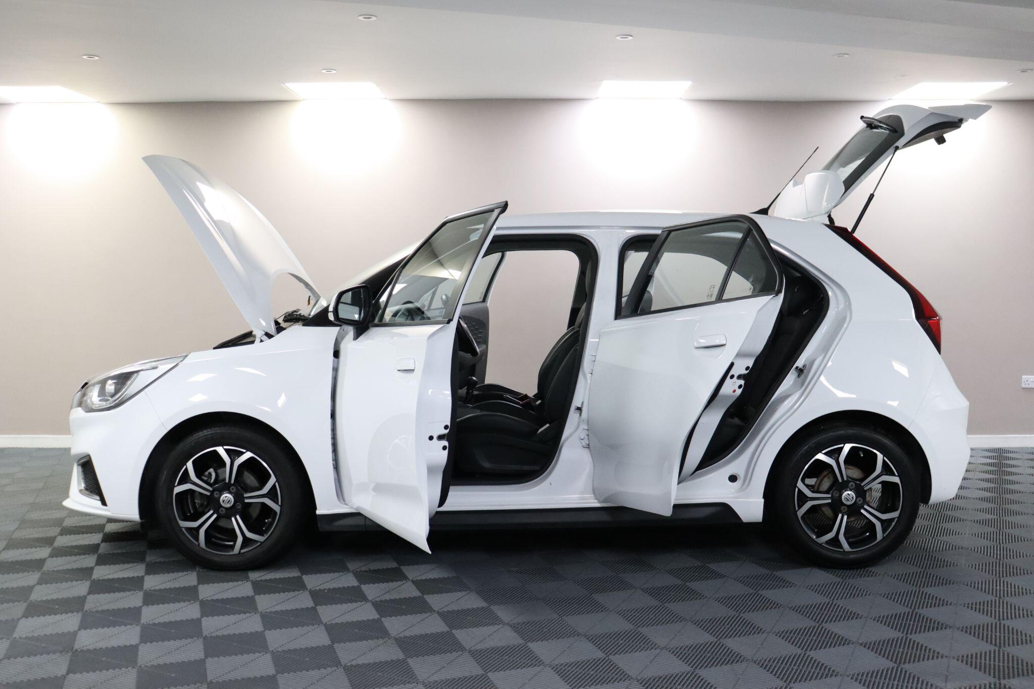 MG MG3 view 6