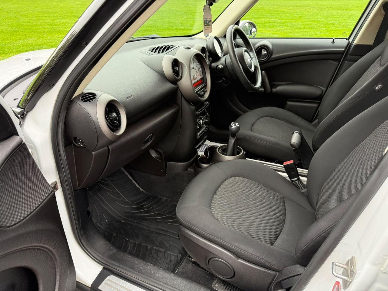 Mini Countryman view 47