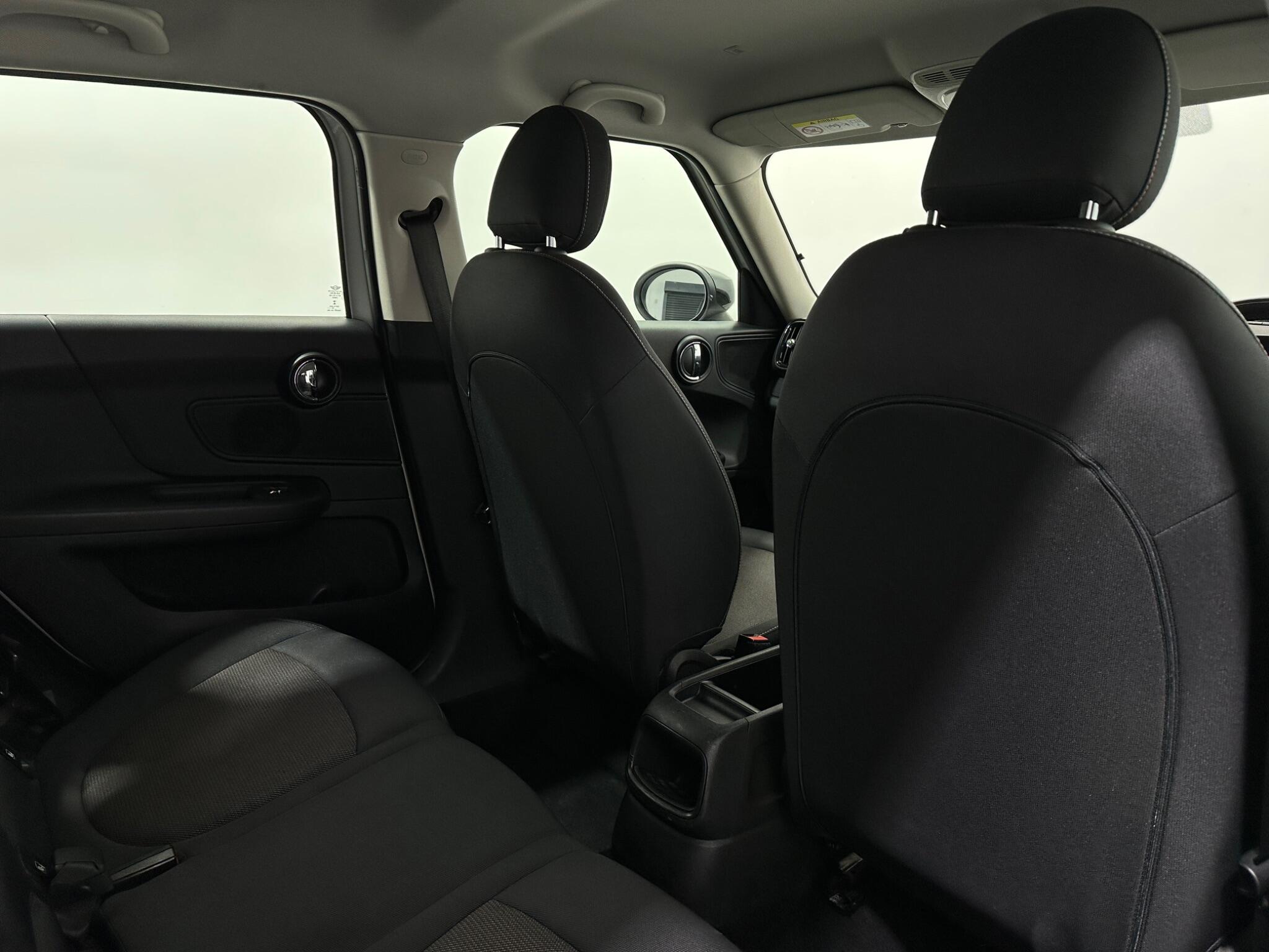 Mini Countryman view 42