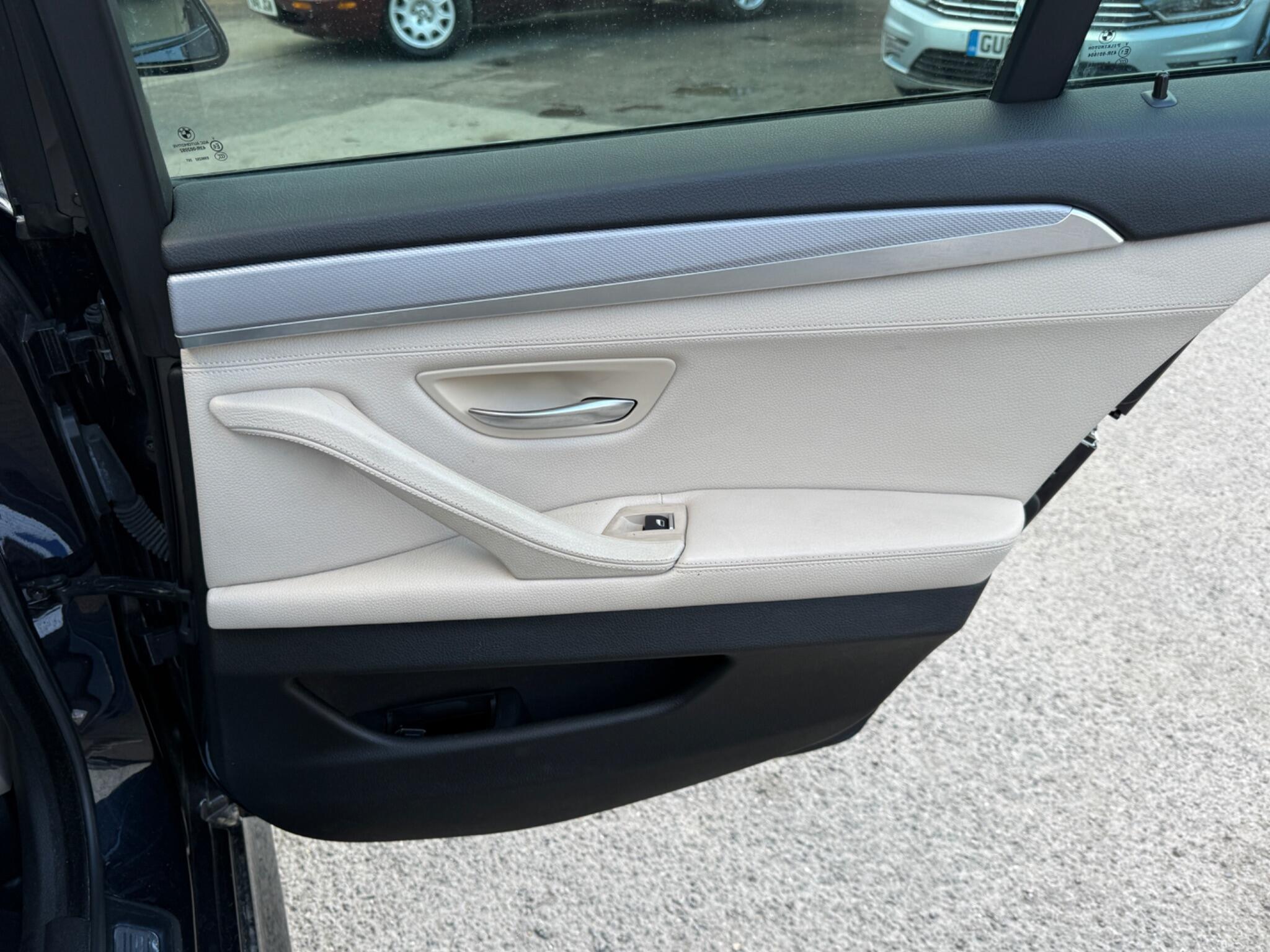 BMW 5 Series - Image 40