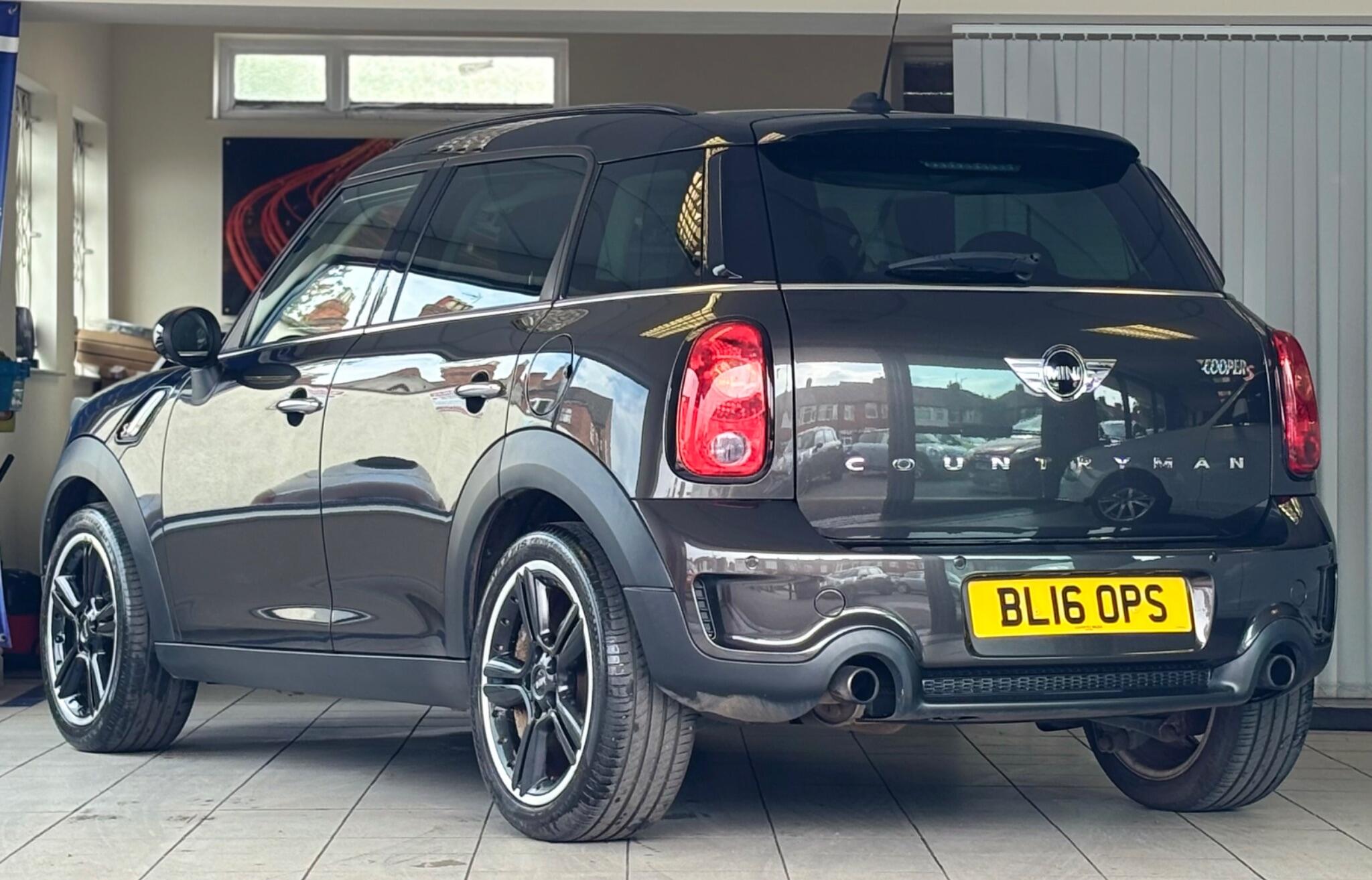 Mini Countryman view 4