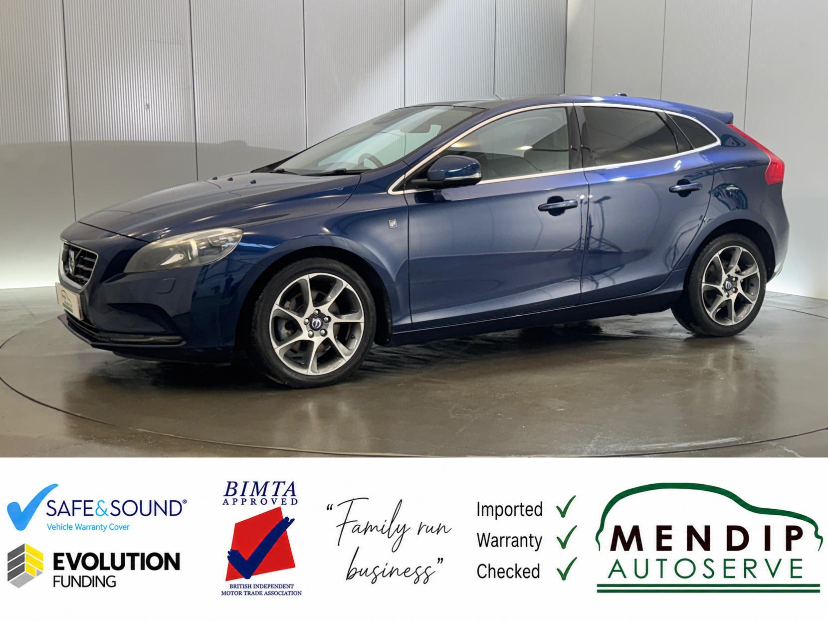 Volvo V40 view 4