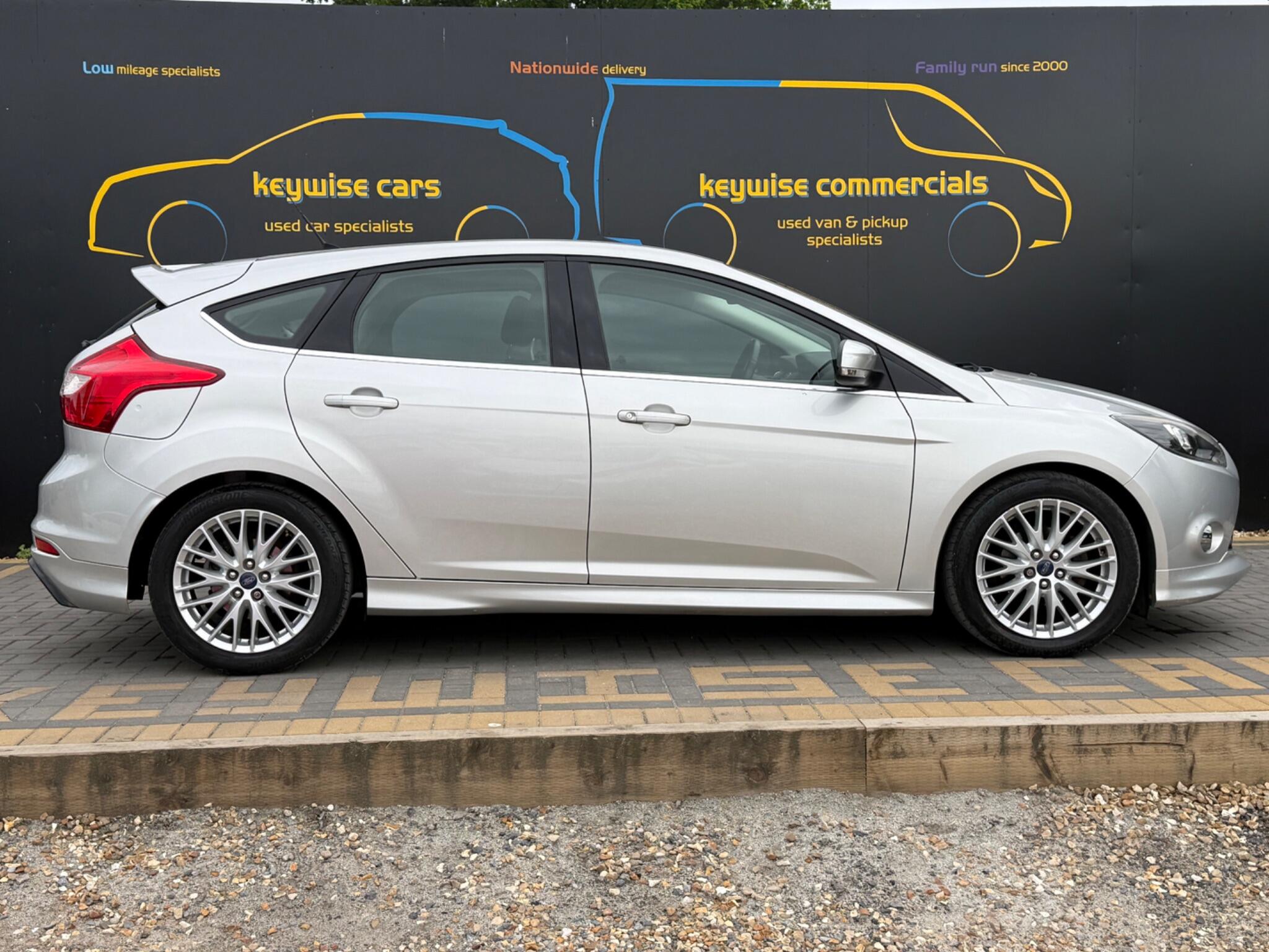Ford Focus view 7