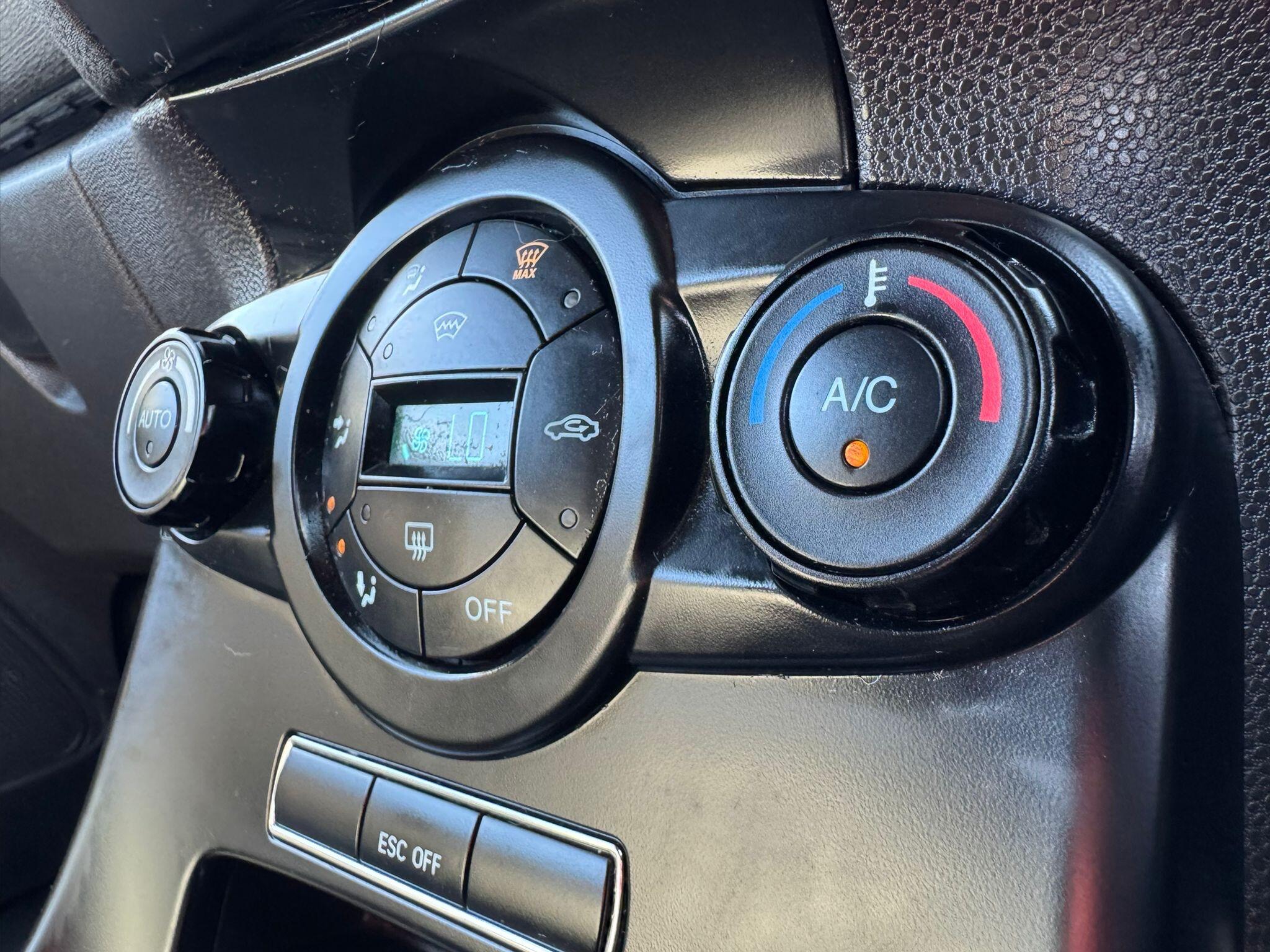 Ford Fiesta view 69