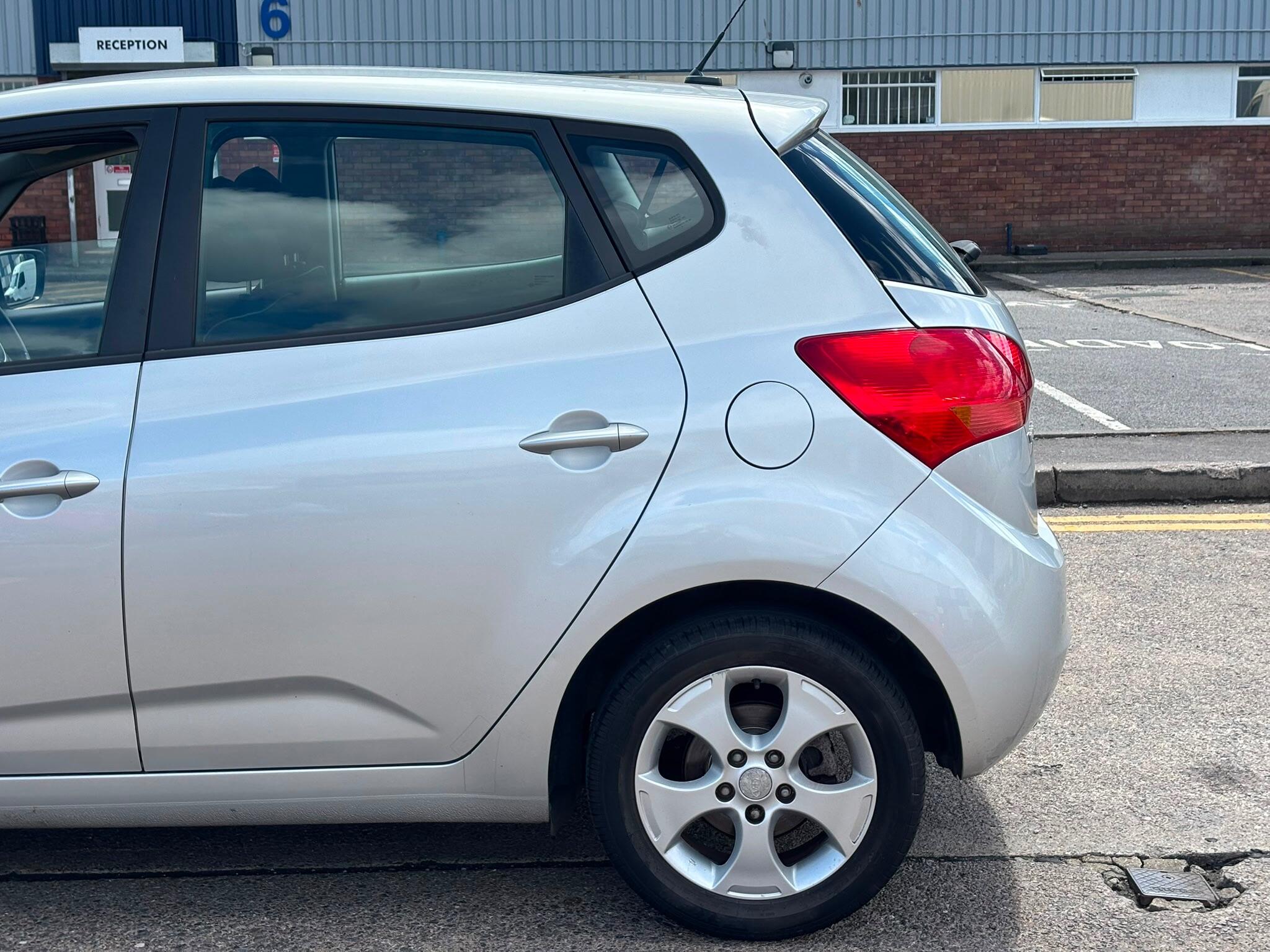 Kia Venga view 44