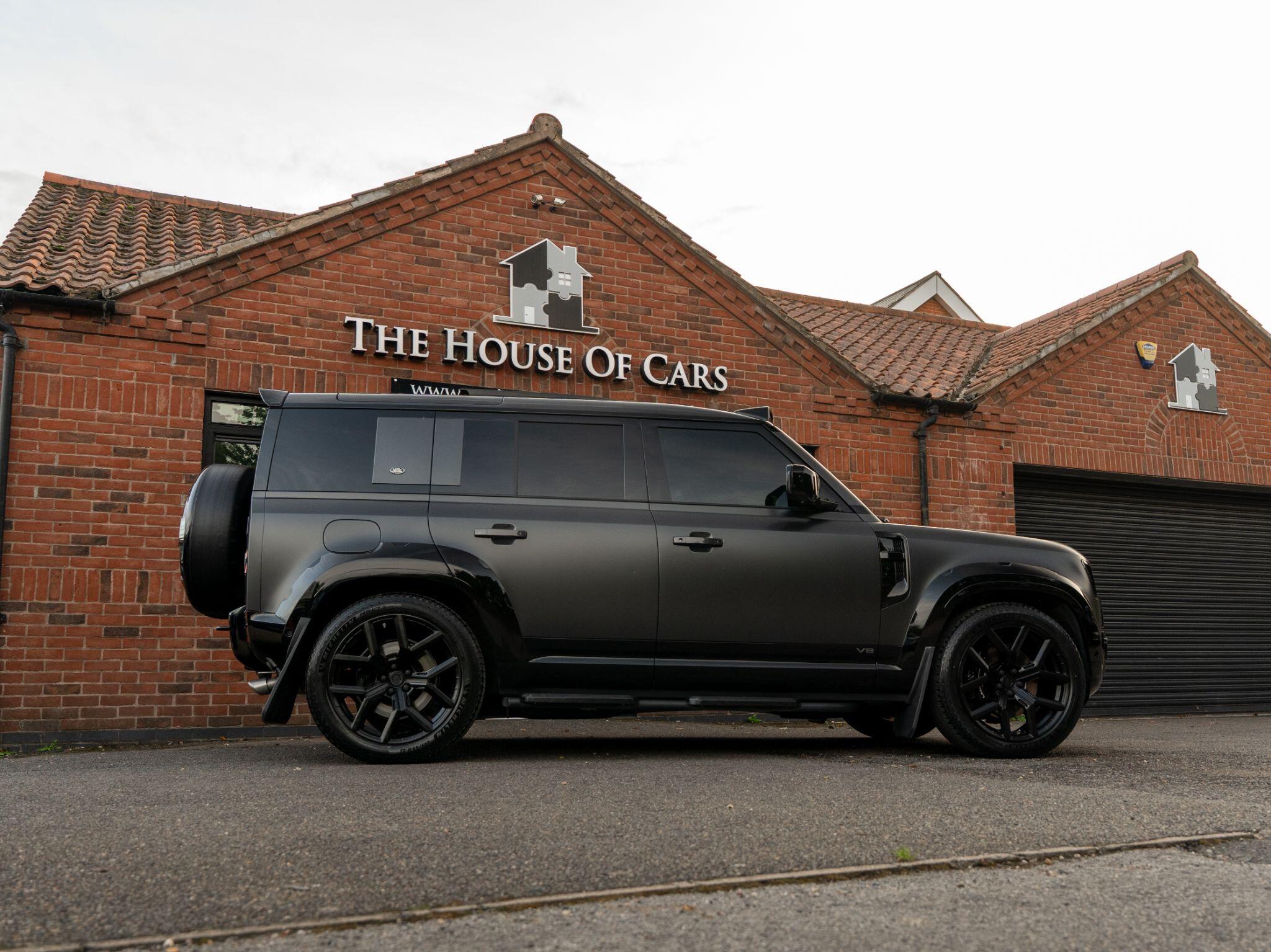 Land Rover Defender view 20