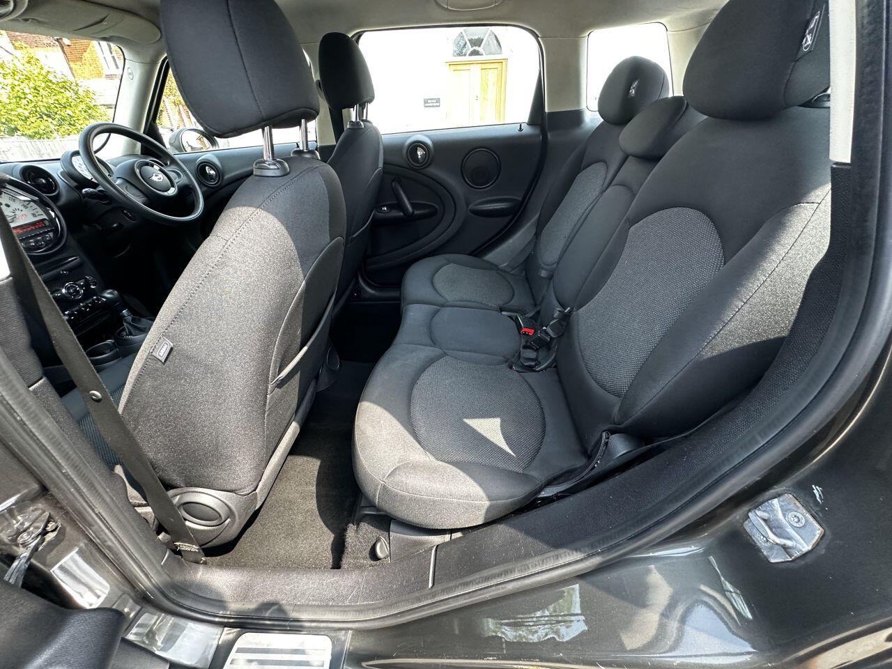 Mini Countryman view 22